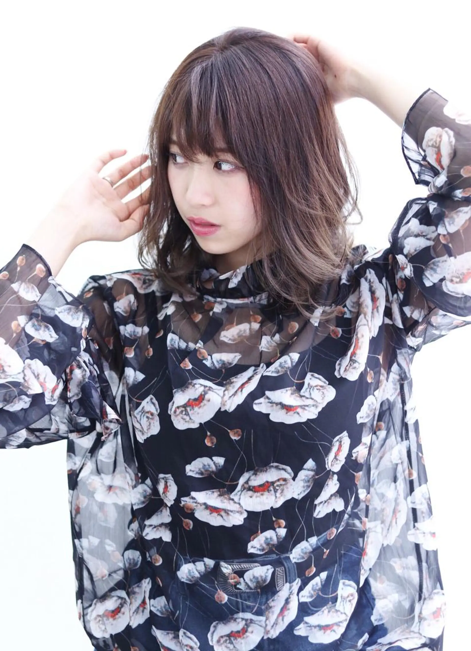 ミディアム カット ヘアカラー アルター森川 義則のヘアスタイル