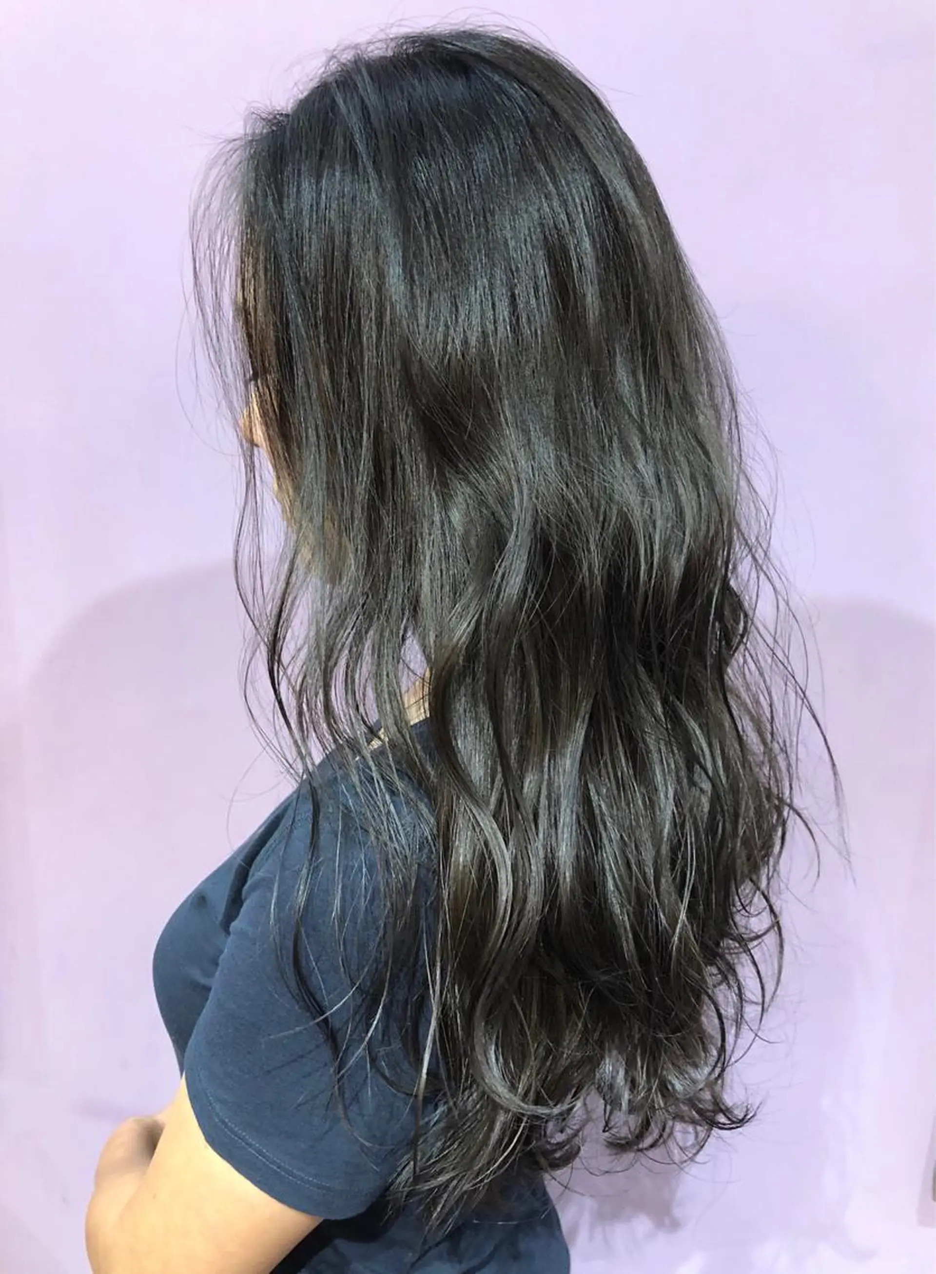 ロング カラー ブリーチ ブルーカラー ブルージュ バイオレットカラー 髪質改善 細川 亮のヘアスタイル