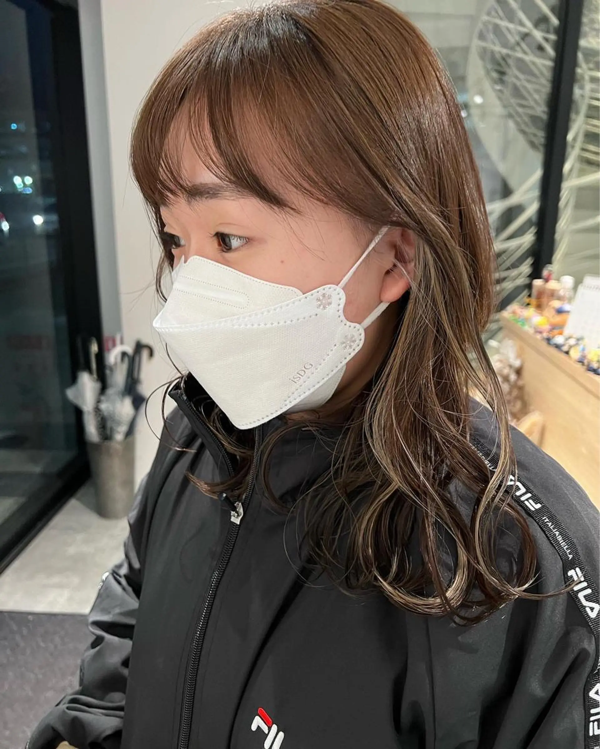 セミロング カット ヘアカラー mai 🌷のヘアスタイル