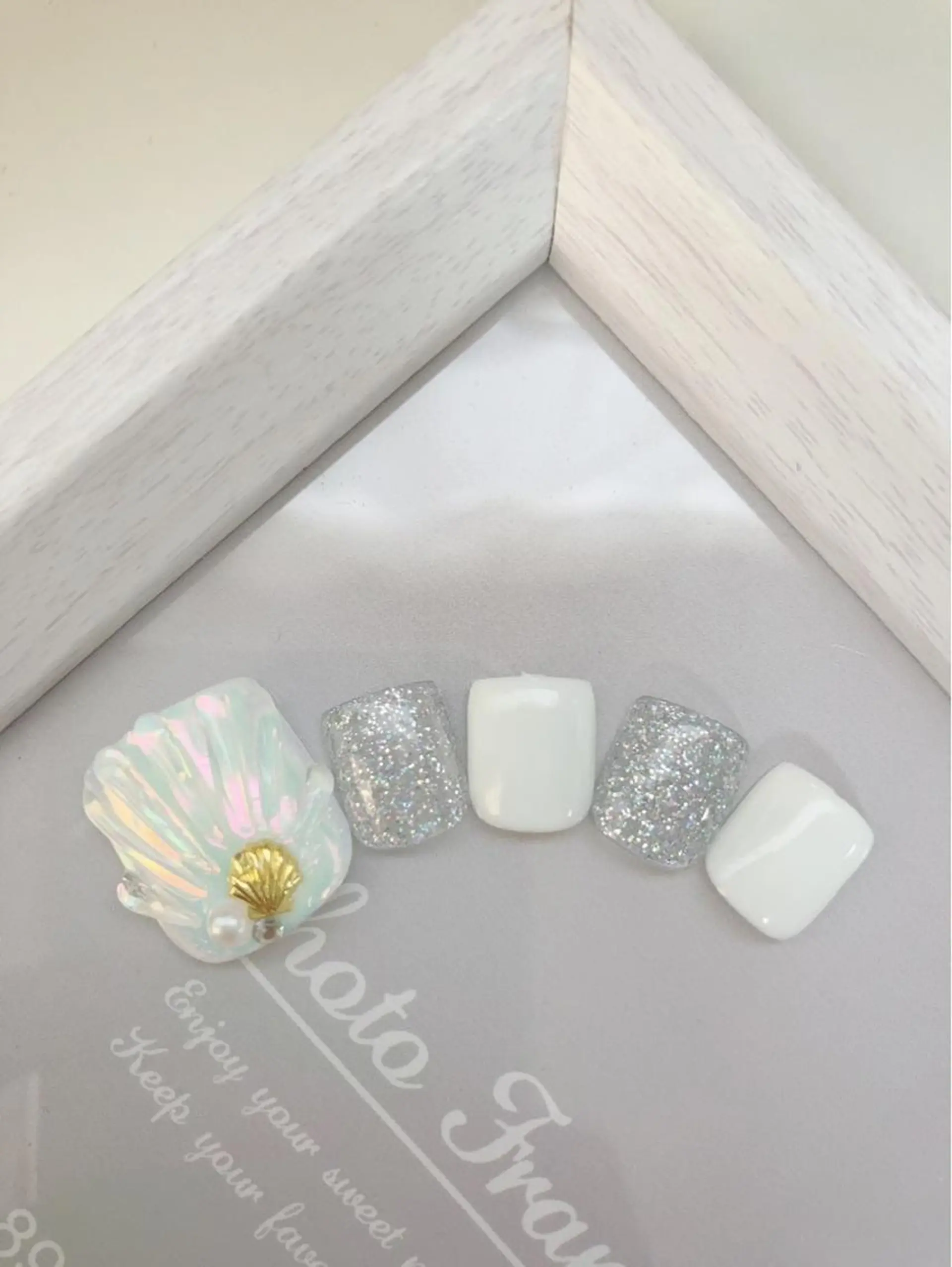 ネイル フットネイル Risa ネイルサロンKOTOのネイルデザイン