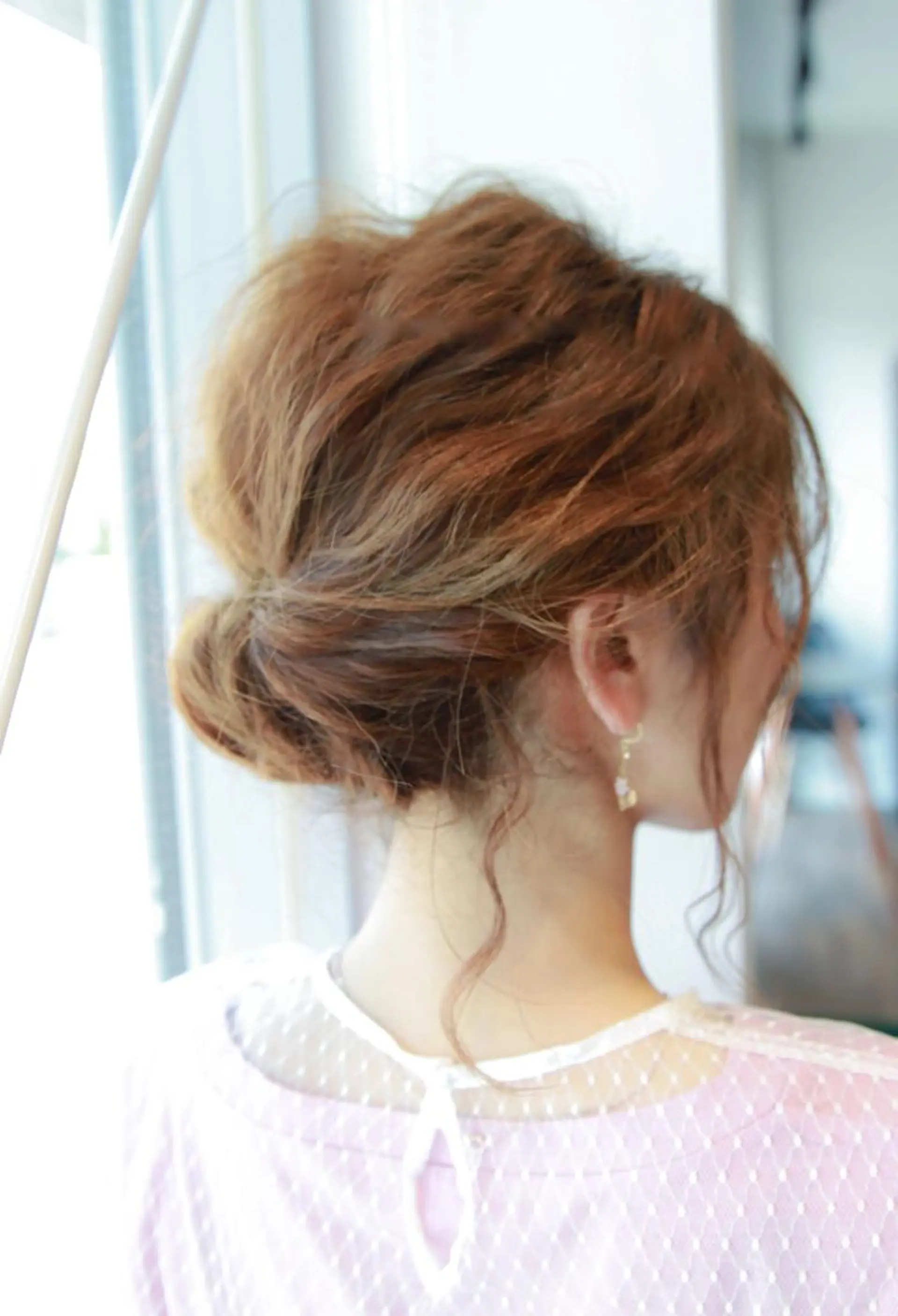 セミロング 根本 智晴のヘアスタイル