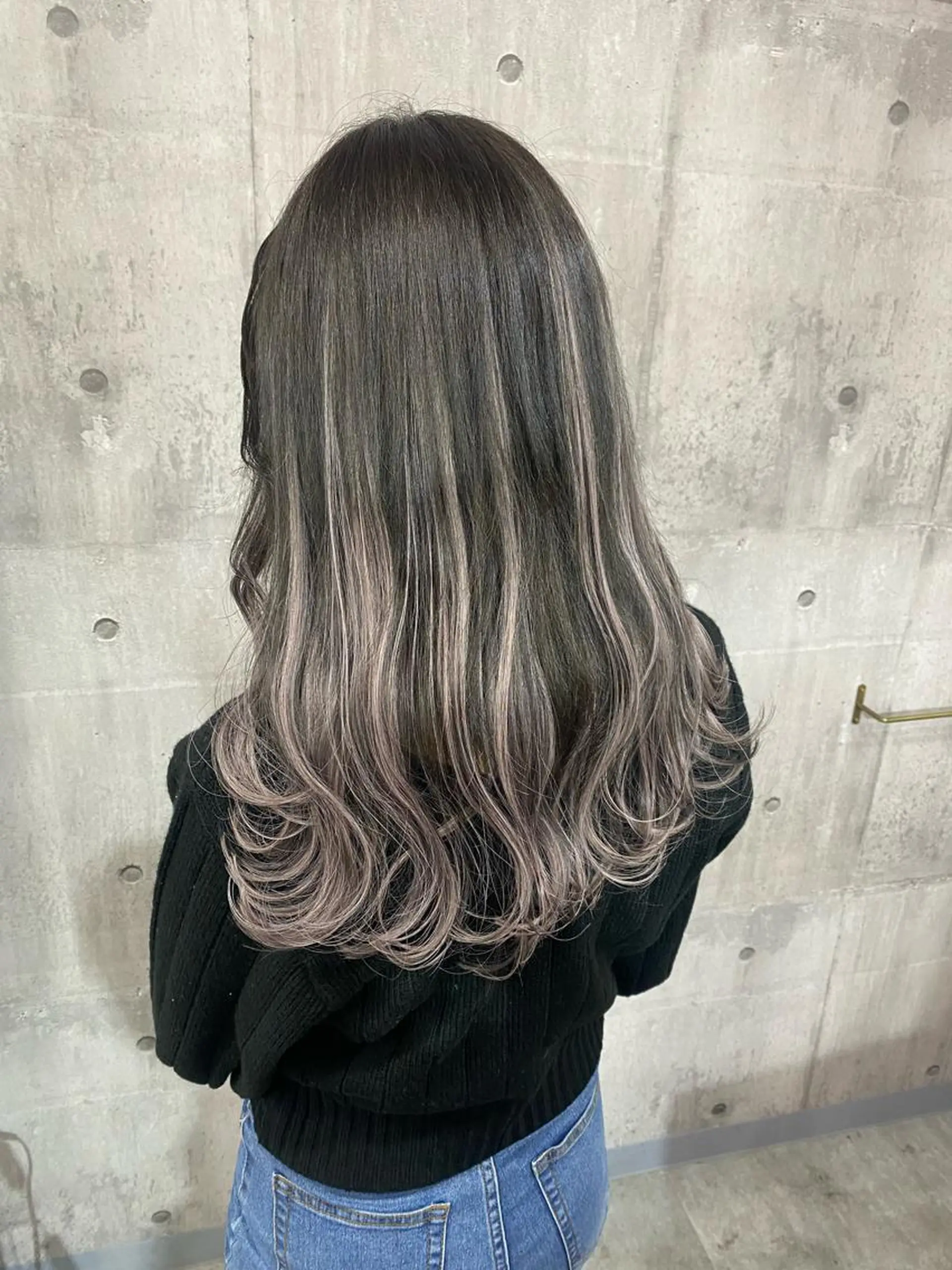 セミロング カラー シールエクステ ハイライトカラー エクステ ハイライト SHURI❤️‍🔥 中/韓mix ♡のヘアスタイル