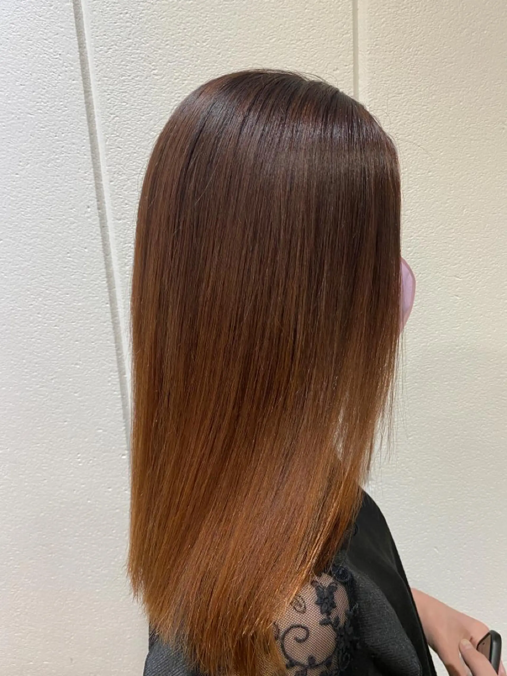 ロング 髪質改善 酸性ストレート 縮毛矯正 Lolonois梅田 スタッフのヘアスタイル