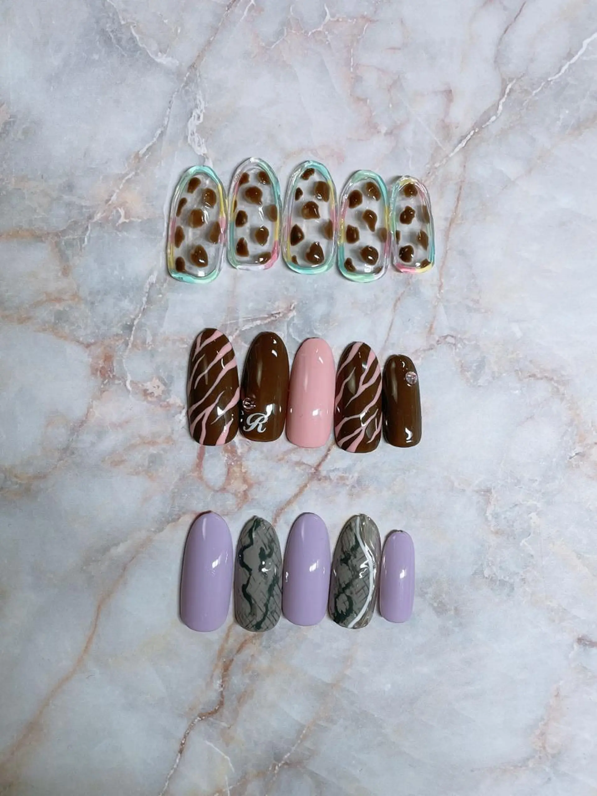 ネイル ハンドネイル VIERU 🌈🎀💖のネイルデザイン