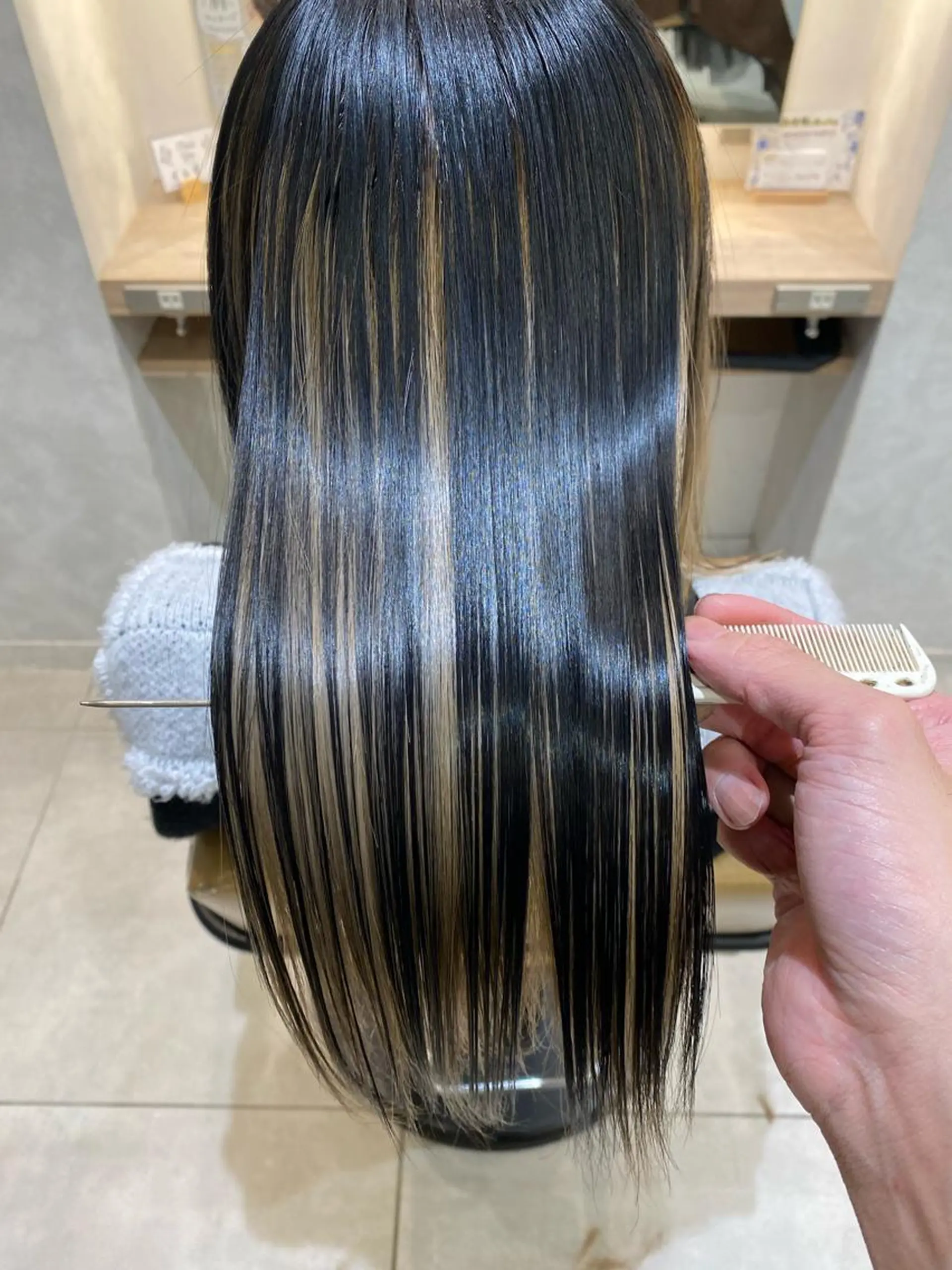セミロング ヘアカラー 縮毛矯正 トリートメント ⭐️⭐️縮毛矯正の スペシャリスト松本✨のヘアスタイル