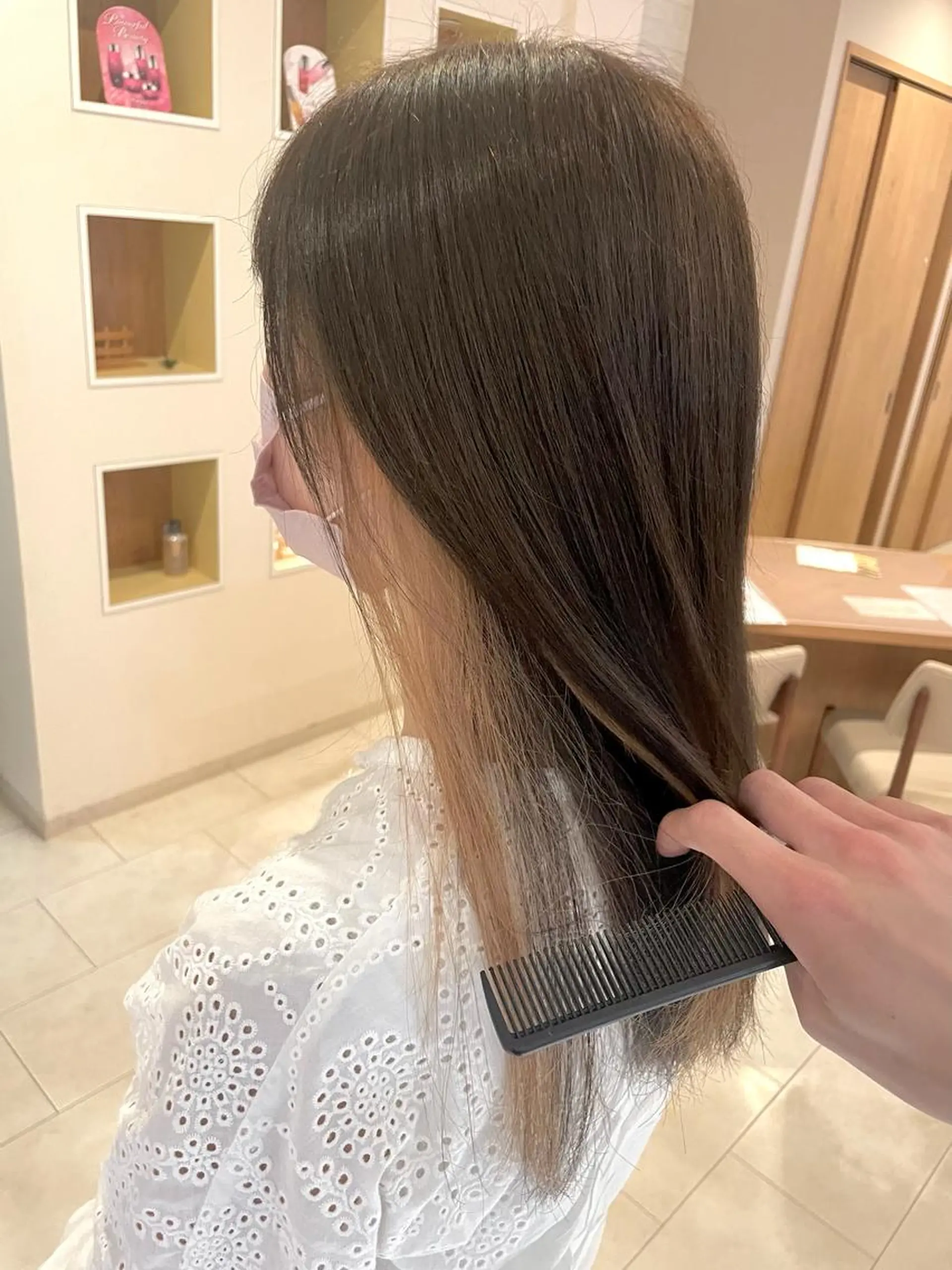 カラー ベージュカラー ミルクティーベージュ レイヤー/くびれ/ 縮毛/チェレ金剛のヘアスタイル