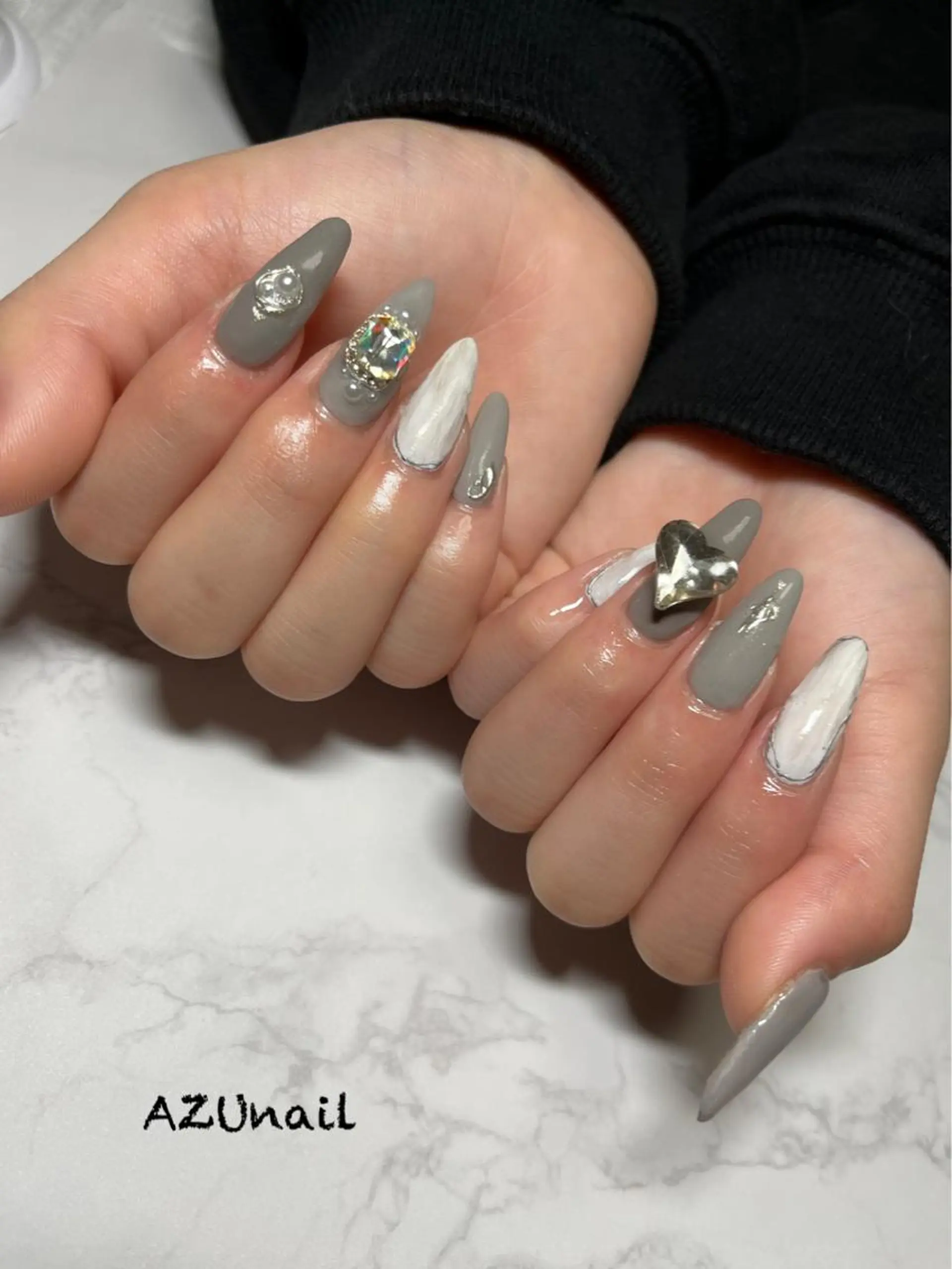 ネイル AZU nailのネイルデザイン