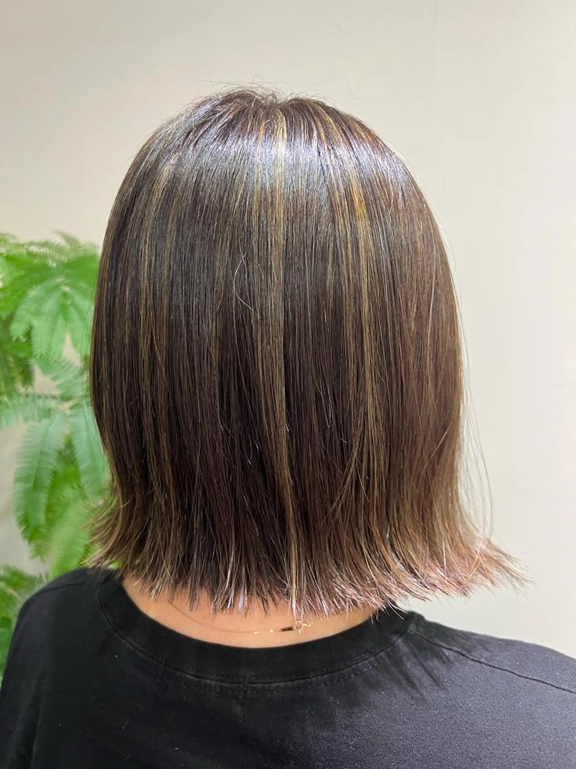 ショート カラー 切りっぱなしボブ ハイライトカラー ボブ ハイライト カット ヘアカラー Ang　山口 莉沙のヘアスタイル