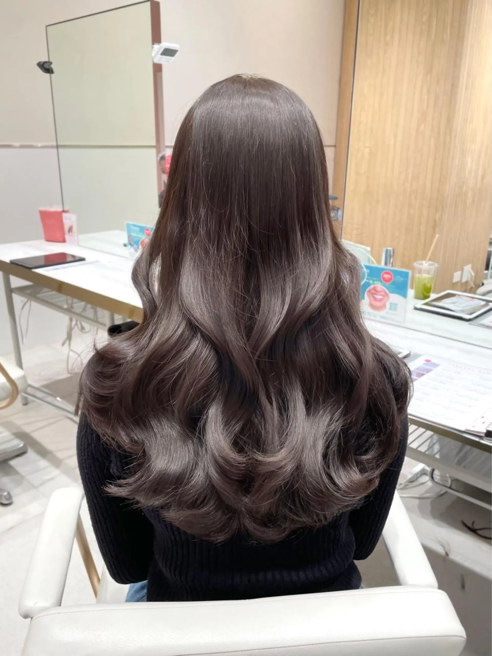 ロング カラー ヘアアレンジ 🤎小顔レイヤー /ベージュ🤎友香のヘアスタイル