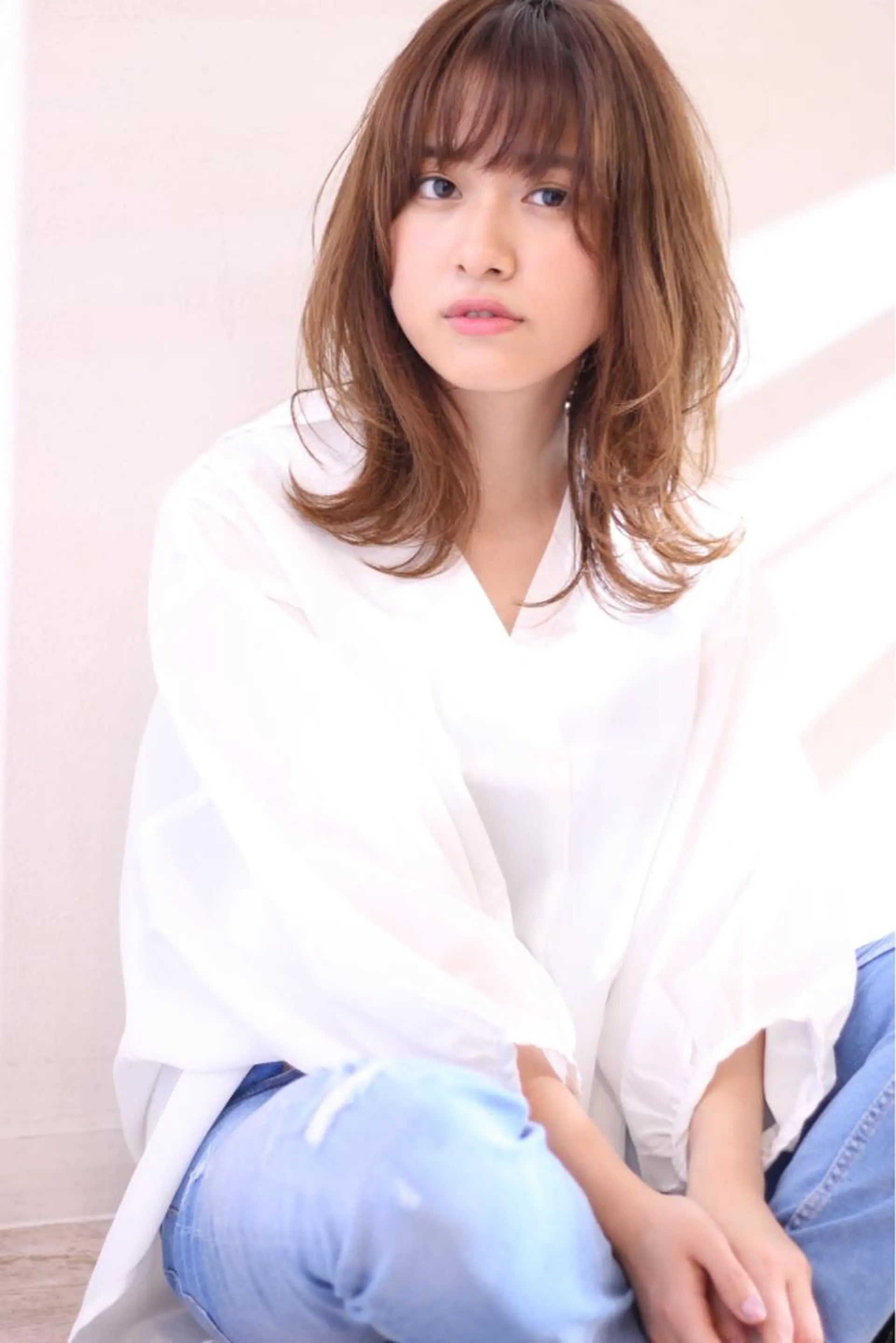 ミディアム 鎌倉 彩のヘアスタイル