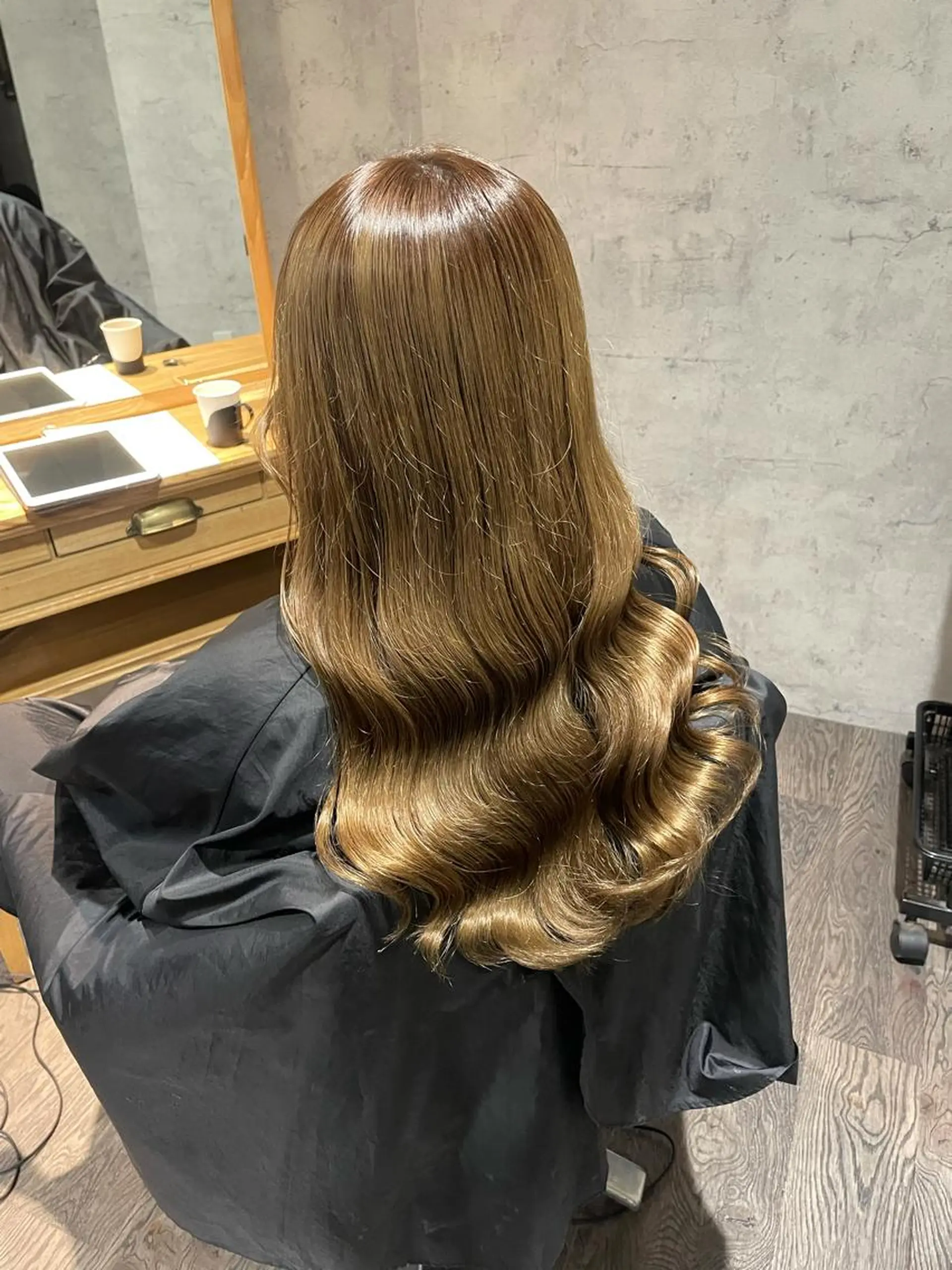 ロング ヘアカラー トリートメント 🦄艶カラー×韓国 NANA💎🐬のヘアスタイル