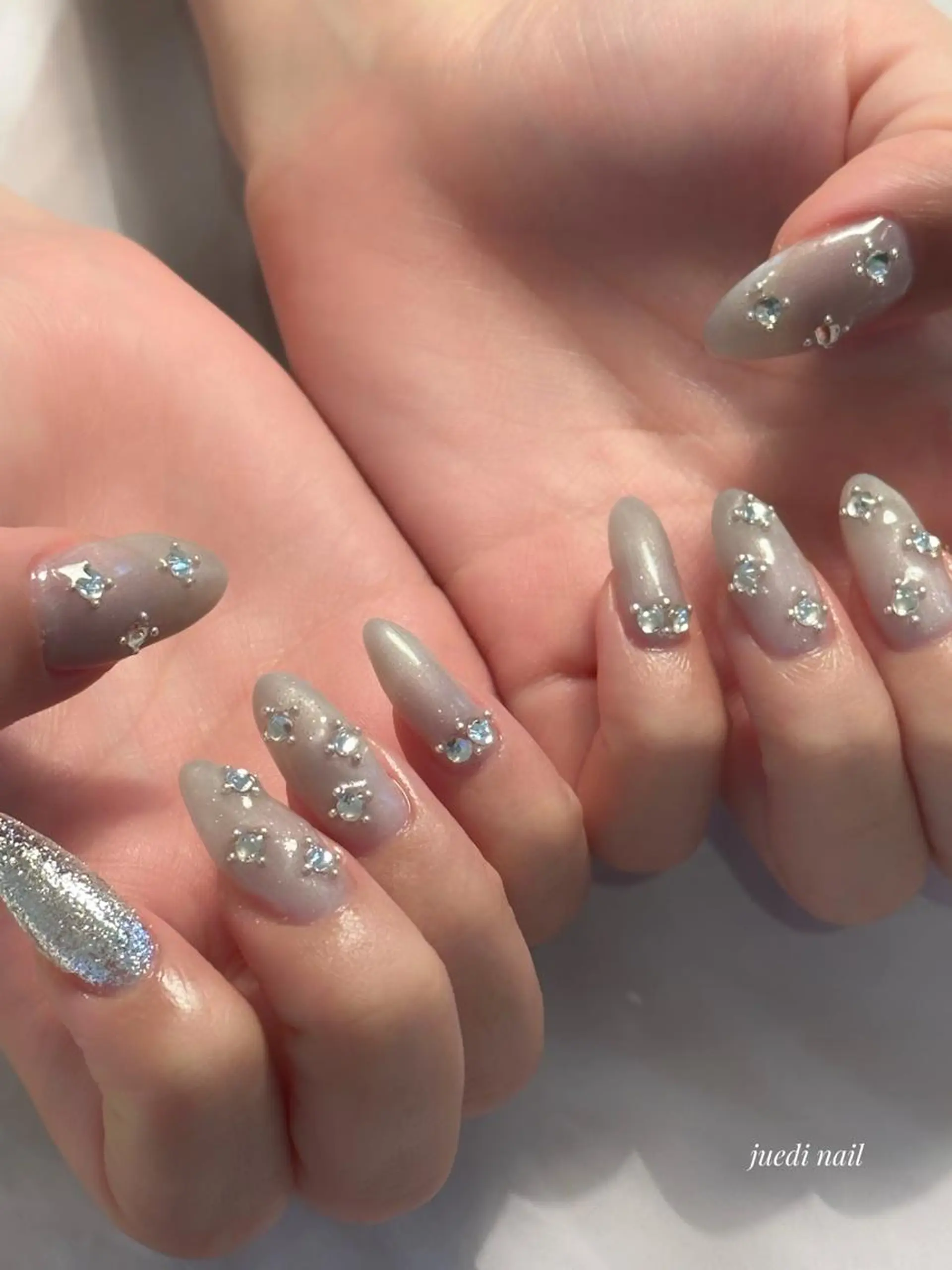 ネイル juedi nail(木曜日のネイル)所属・juedi nail 〜木曜日のネイル〜のネイルデザイン