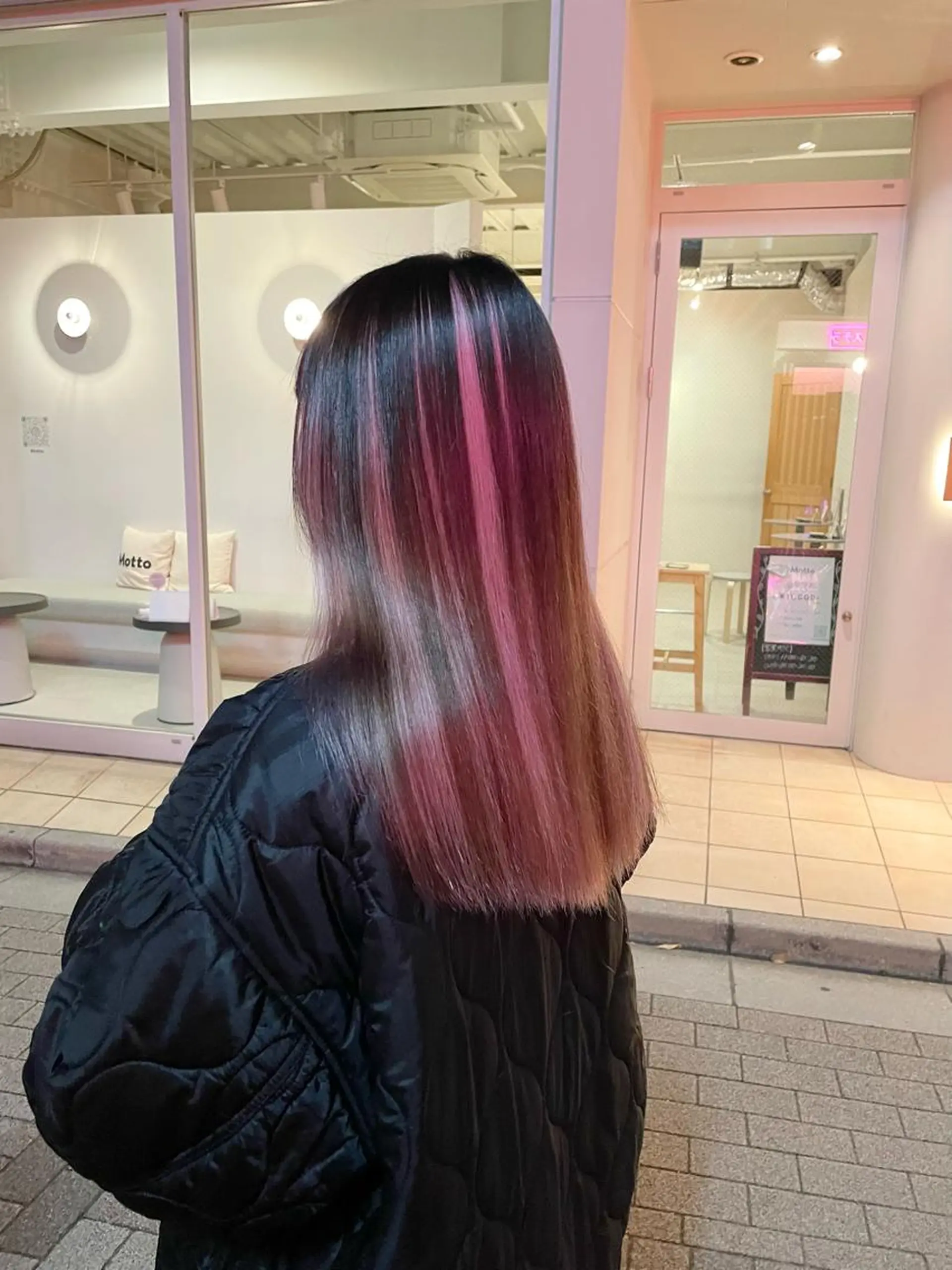 ロング カラー インナーカラー ピンクカラー ヘアカラー トリートメント ヘアセット ハイトーン×レイヤー /遠藤将太のヘアスタイル