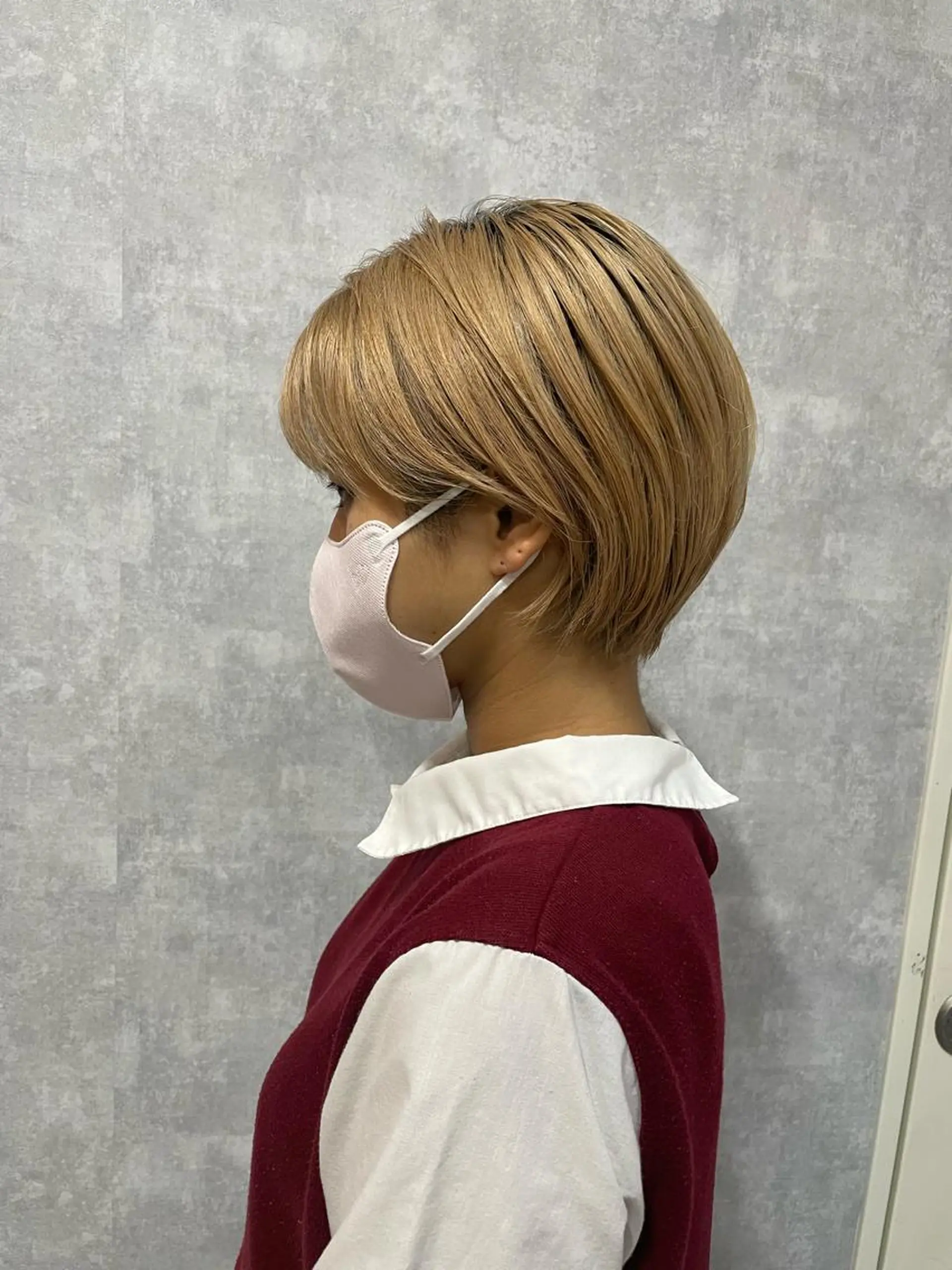 ショート 切りっぱなしボブ ショートボブ ハンサムショート 丸みショート アッシュ C’LD hair  produce /シールドヘア所属・モテ髪/ボブ/ショー ト/アダチフウトのヘアスタイル