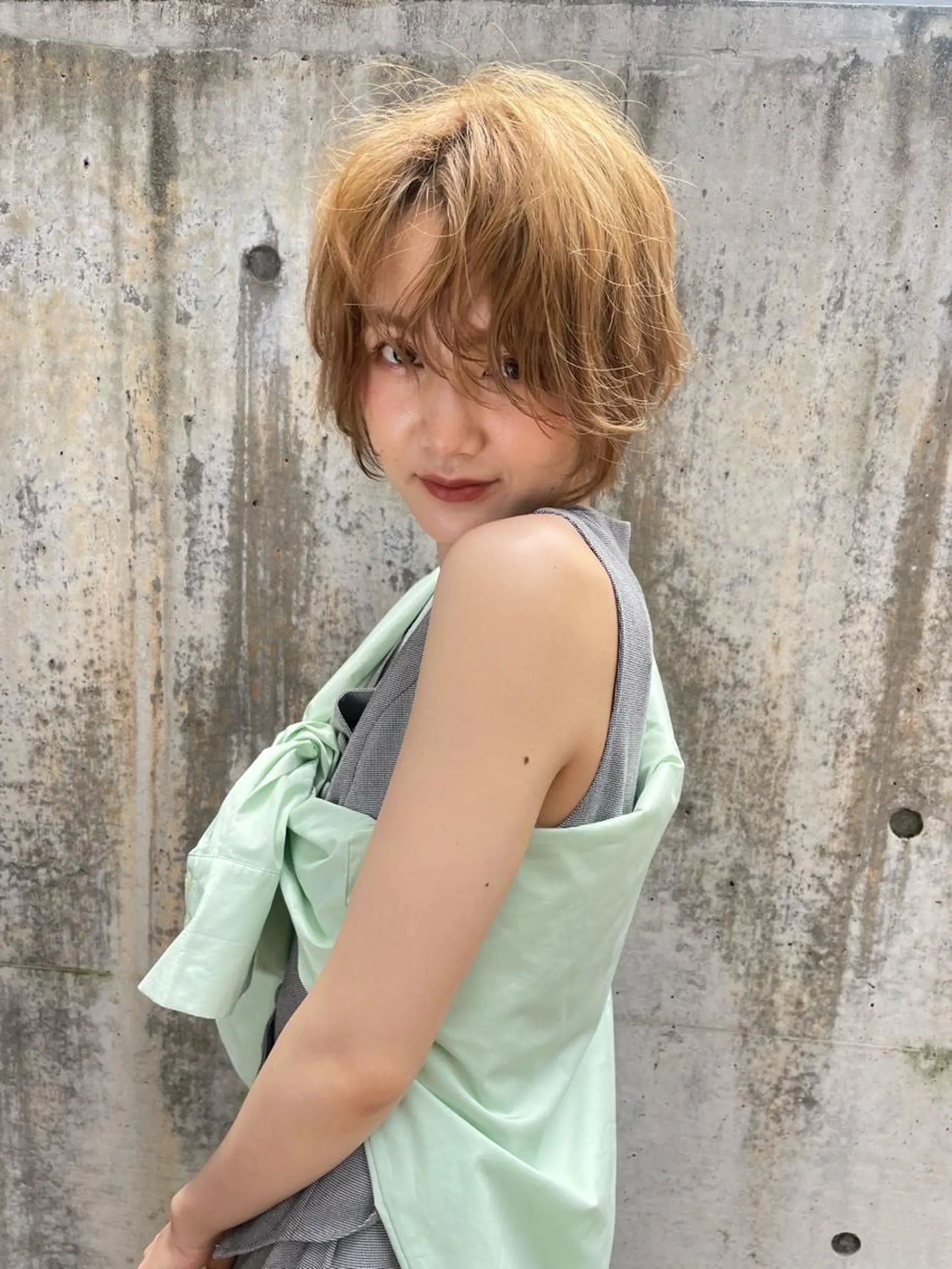 ショート カラー ショートボブ ベリーショート オリーブカラー ボブ マニッシュショート ショート/ボブ/ 心斎橋/宮脇美奈のヘアスタイル