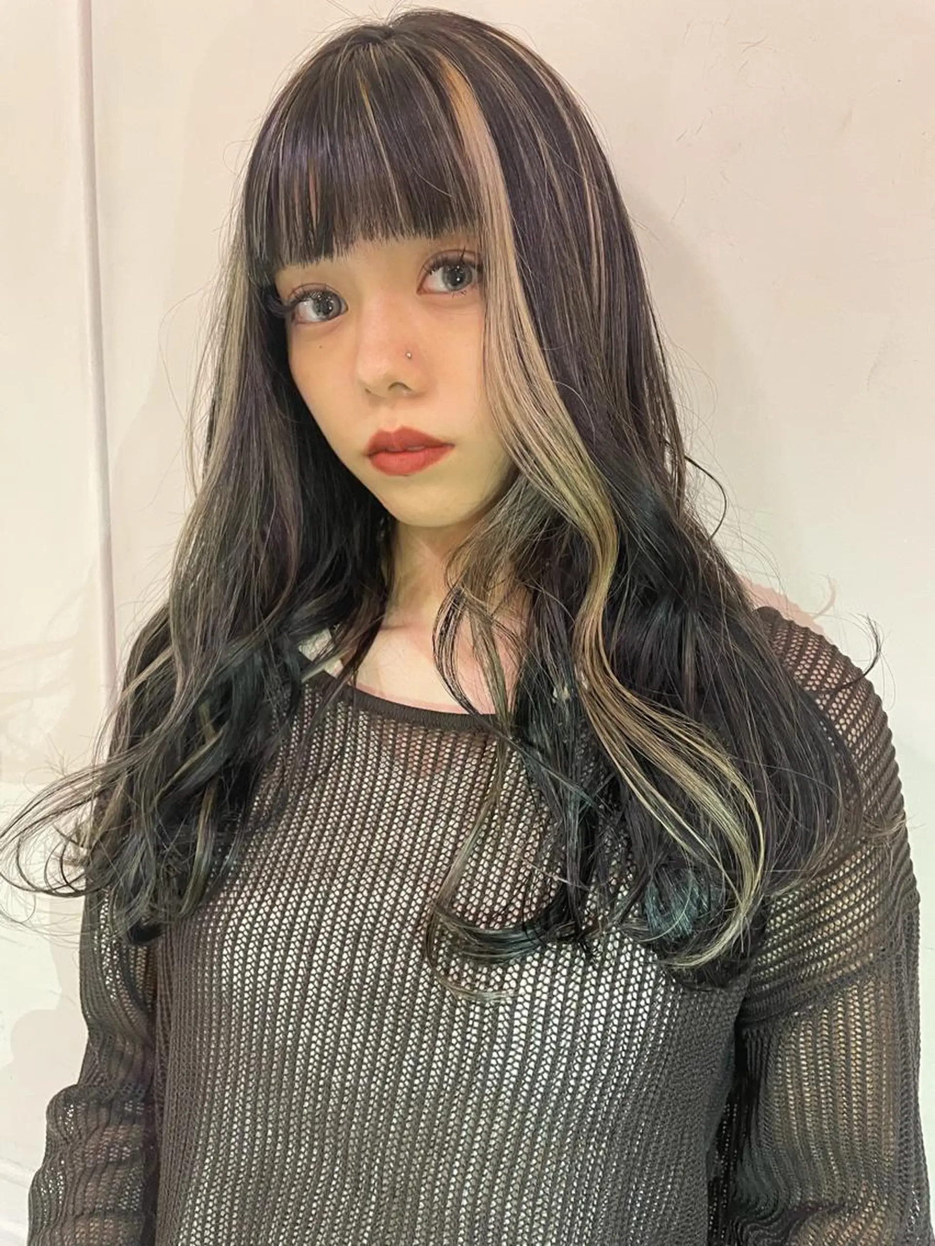 ロング カラー ハイライトカラー 顔周りカット ハイライト アオキ リノのヘアスタイル