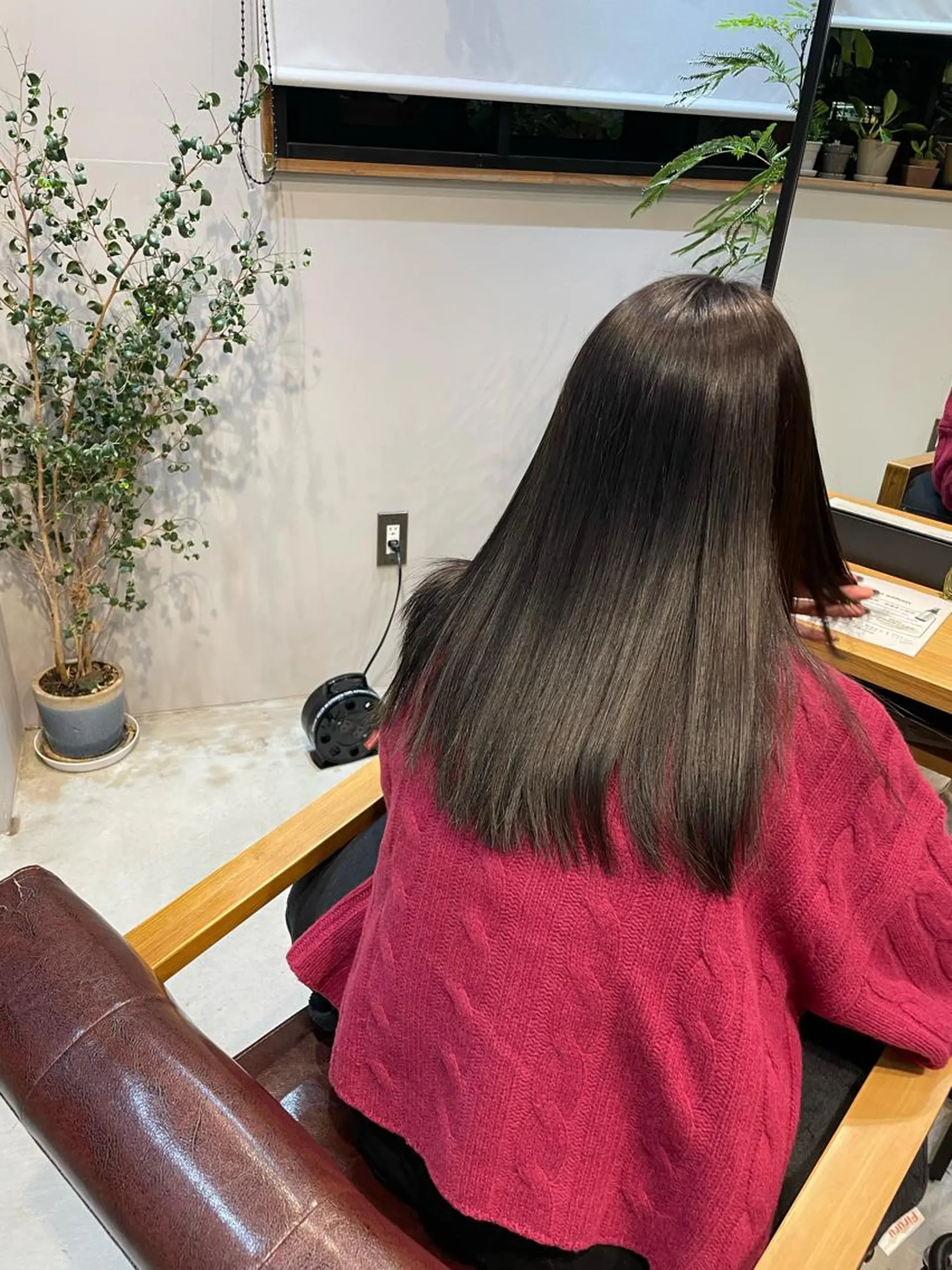 ロング カラー ダークグレー Loma ミレイのヘアスタイル