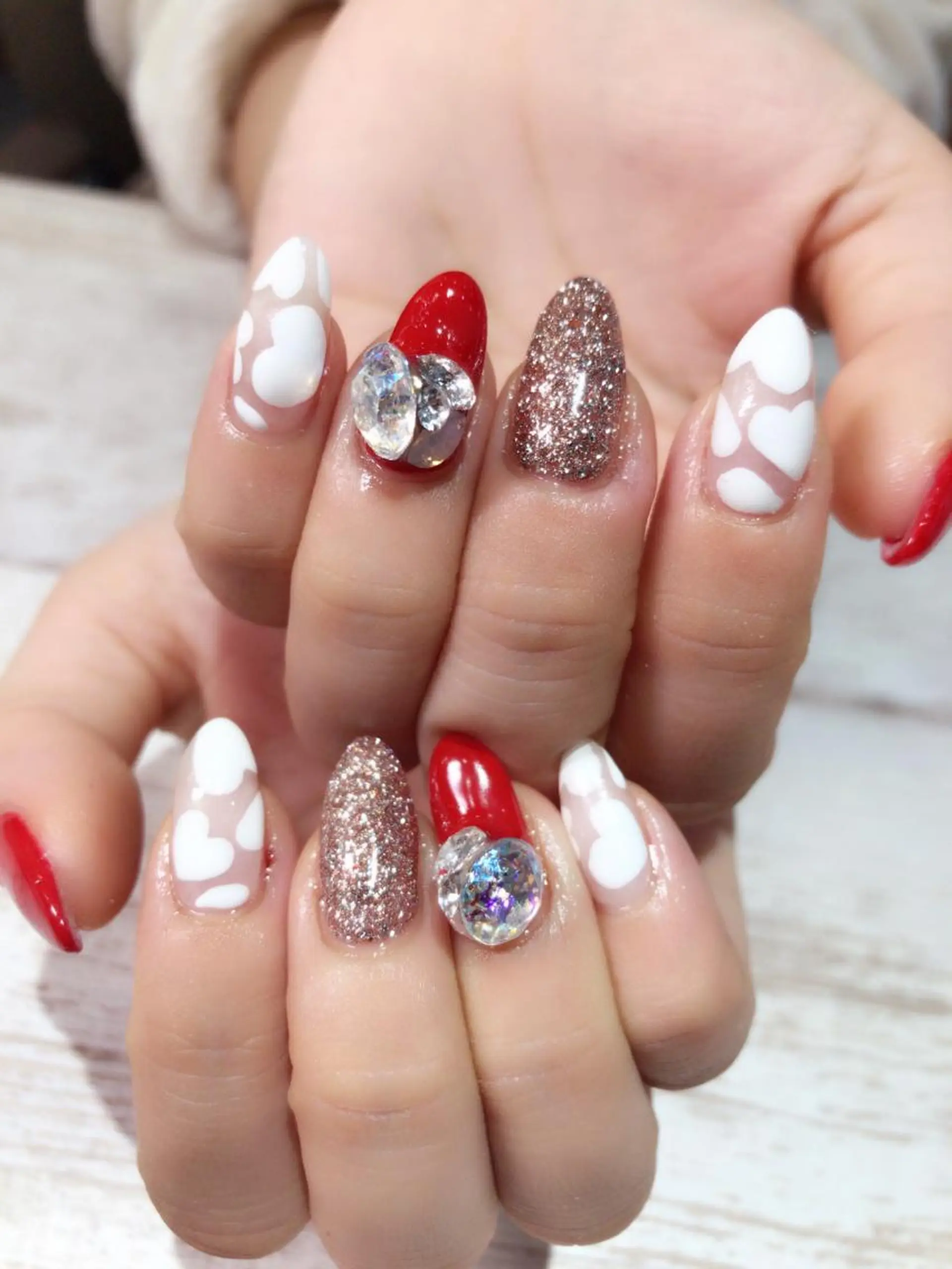 ネイル バレンタイン Lino+ ネイル&よもぎ蒸しのネイルデザイン