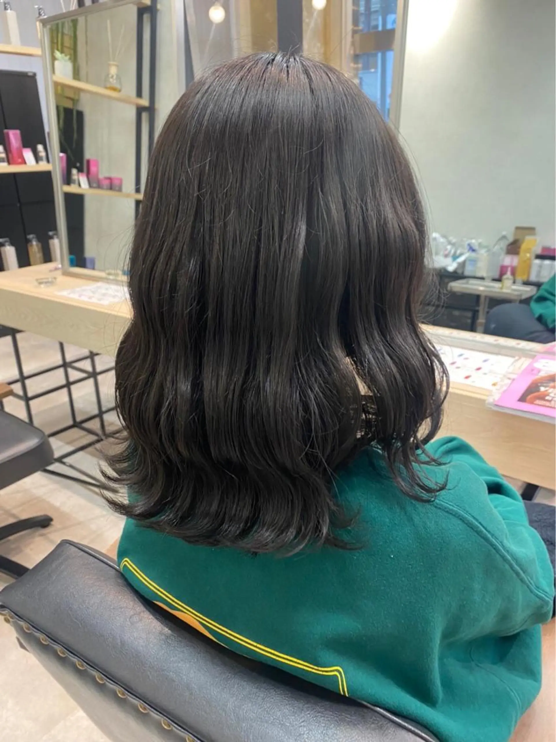 ミディアム カラー SALOWIN高崎所属・縮毛矯正・髪質改善 鈴木悠太/当日OK✨のヘアスタイル