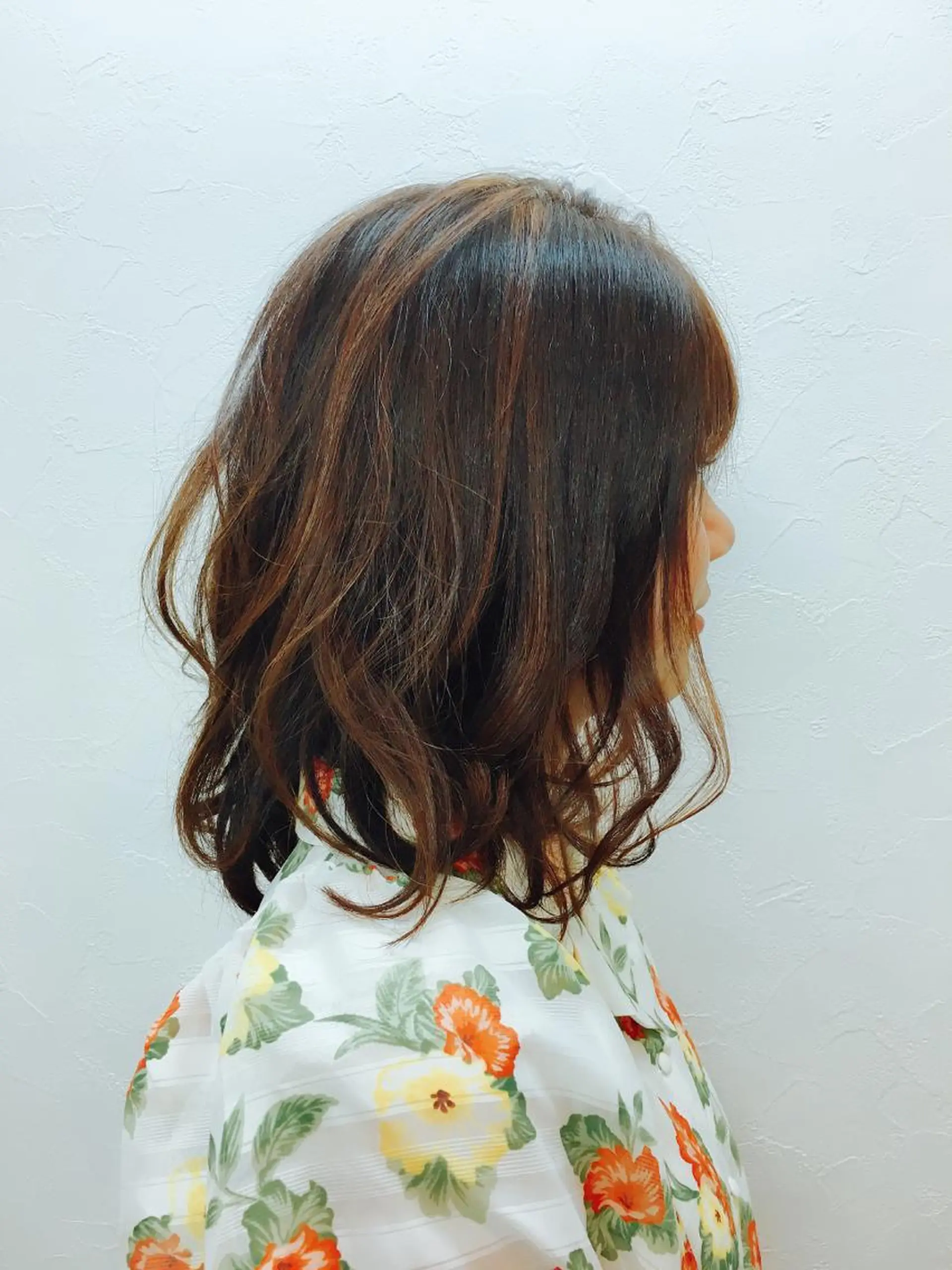 ミディアム カラー ハイライトカラー 3Dハイライト ハイライト 菅沼 まみのヘアスタイル