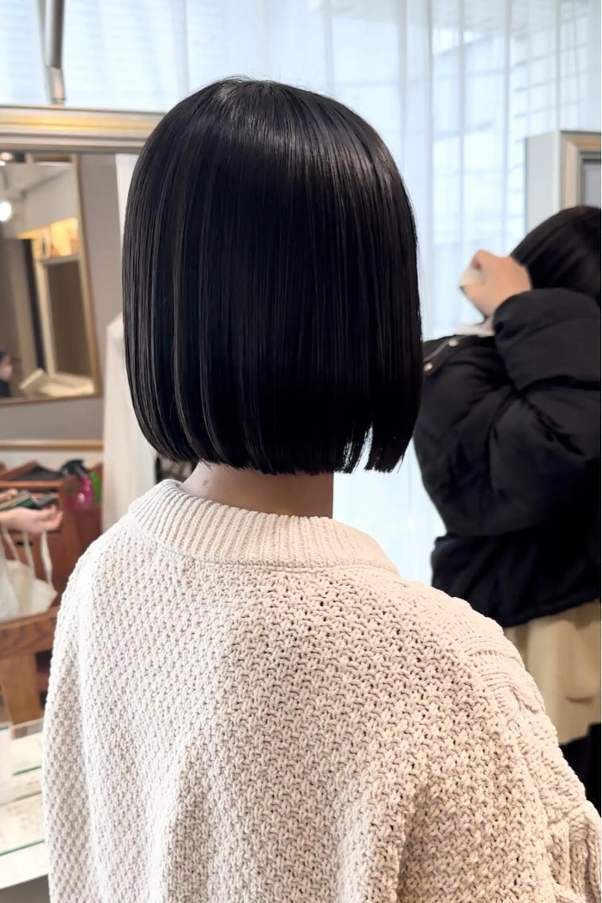 セミロング カラー パーマ ヘアアレンジ メンズ キッズ ネイル マツエク・マツパ アイブロウ 成人式 切りっぱなしボブ ショートボブ 子どものヘアアレンジ メンズブリーチ カット トリートメント 🦕ウルフカット 🦕ａｋｉｈｏのヘアスタイル