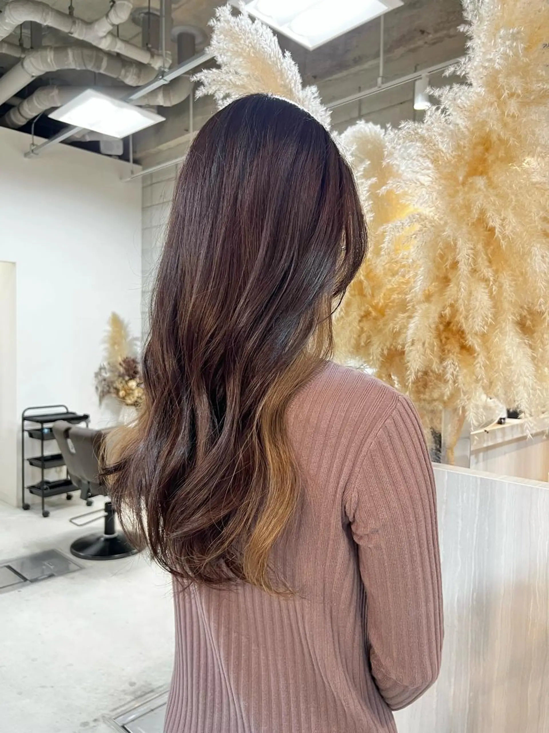 カラー 椎葉 みはるのヘアスタイル