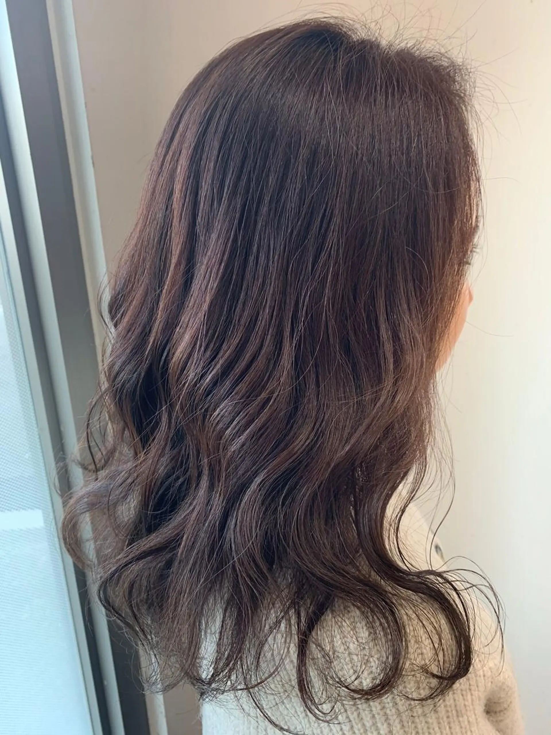 セミロング カラー 脱白髪染め美容師 竹内涼乃のヘアスタイル