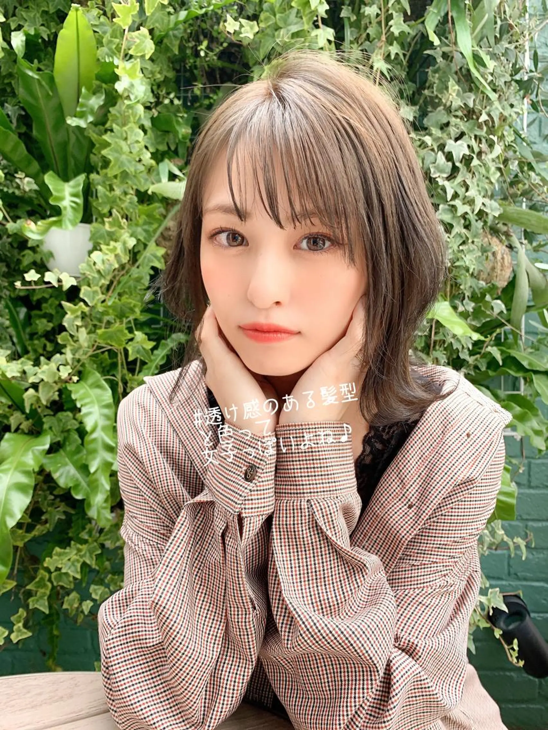 ミディアム カラー パーマ グレージュ ミルクティーグレージュ 外ハネヘア 大人かわいい💍🤍 ボブ/ショートボブのヘアスタイル