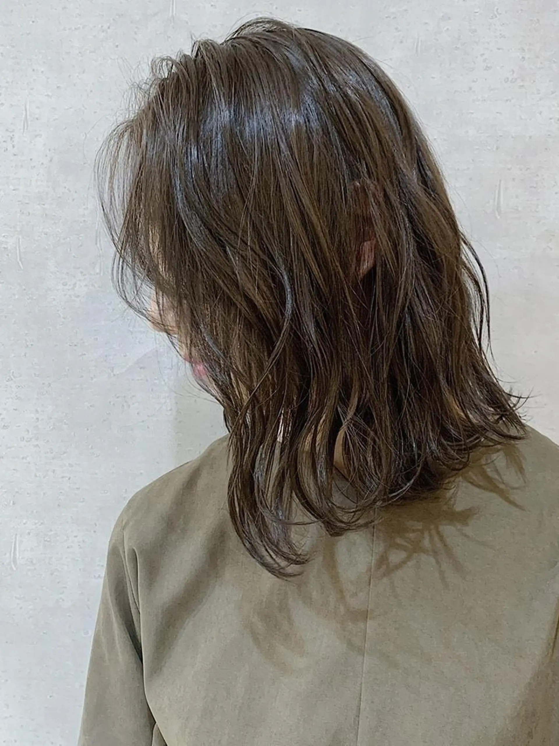 ミディアム カラー MOU namba ムウナンバのヘアスタイル