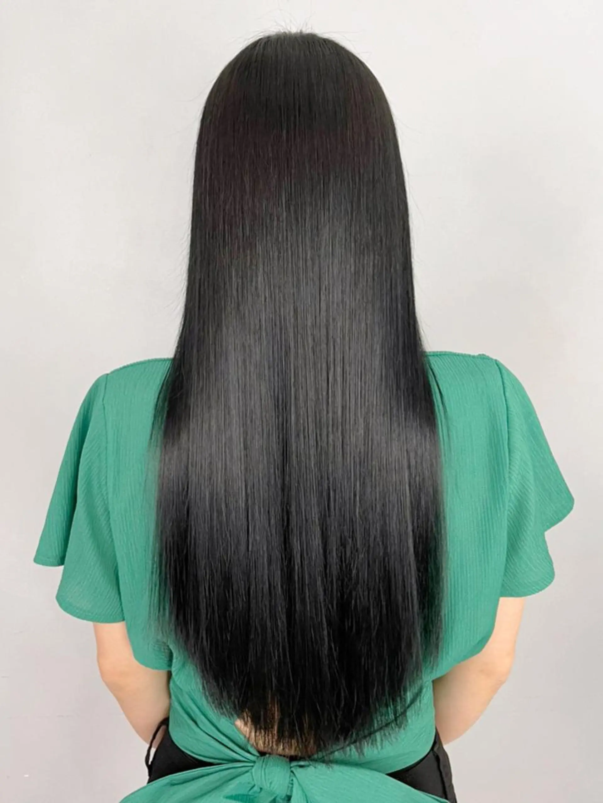 セミロング カラー パーマ ヘアアレンジ 黒髪 ブルーカラー ブルーブラック ITbyALBUM 八王子店のヘアスタイル