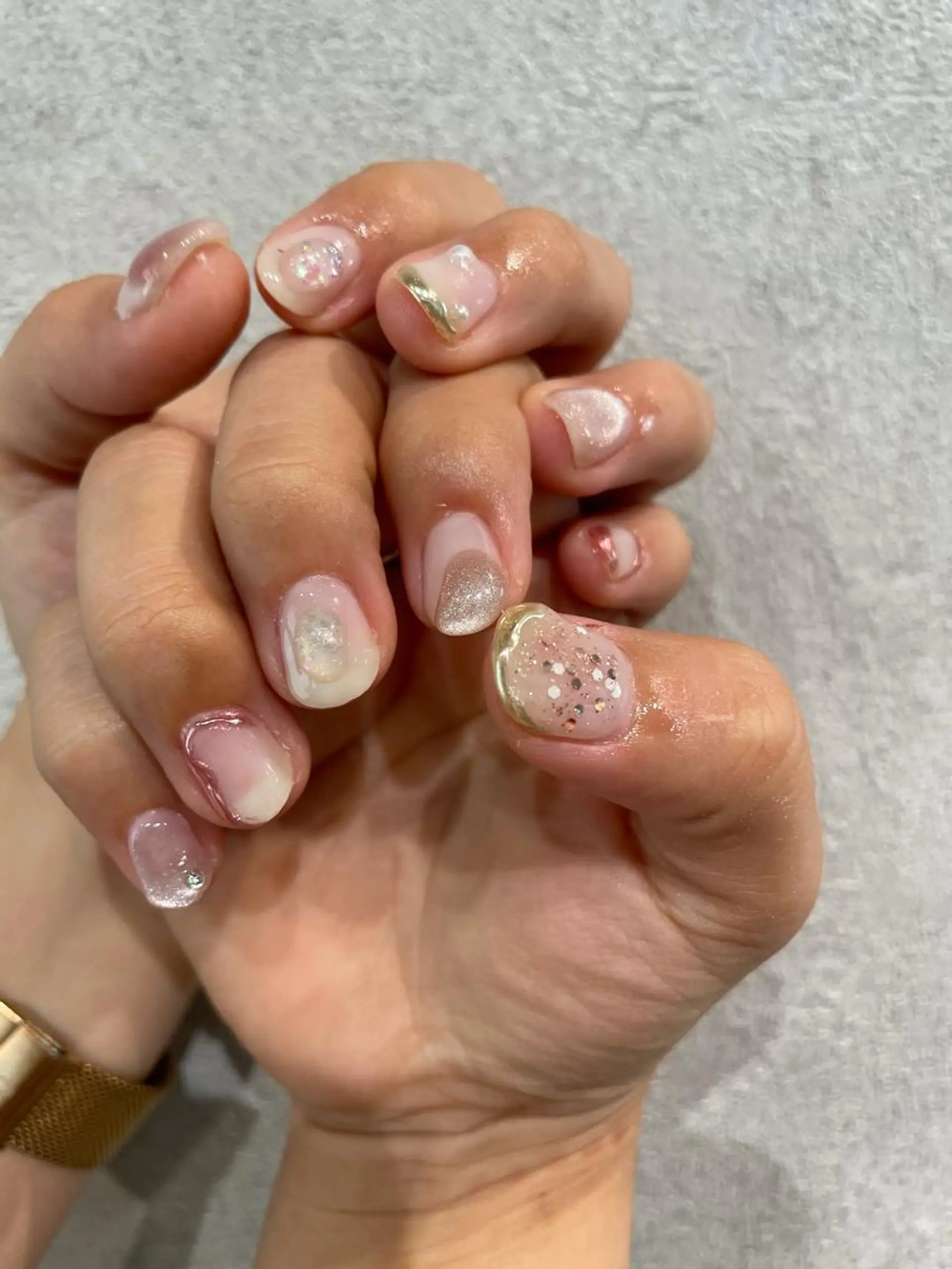 ネイル ニュアンスネイル ハンドネイル ナチュラル透明感🌱 小山美樹子のヘアスタイル