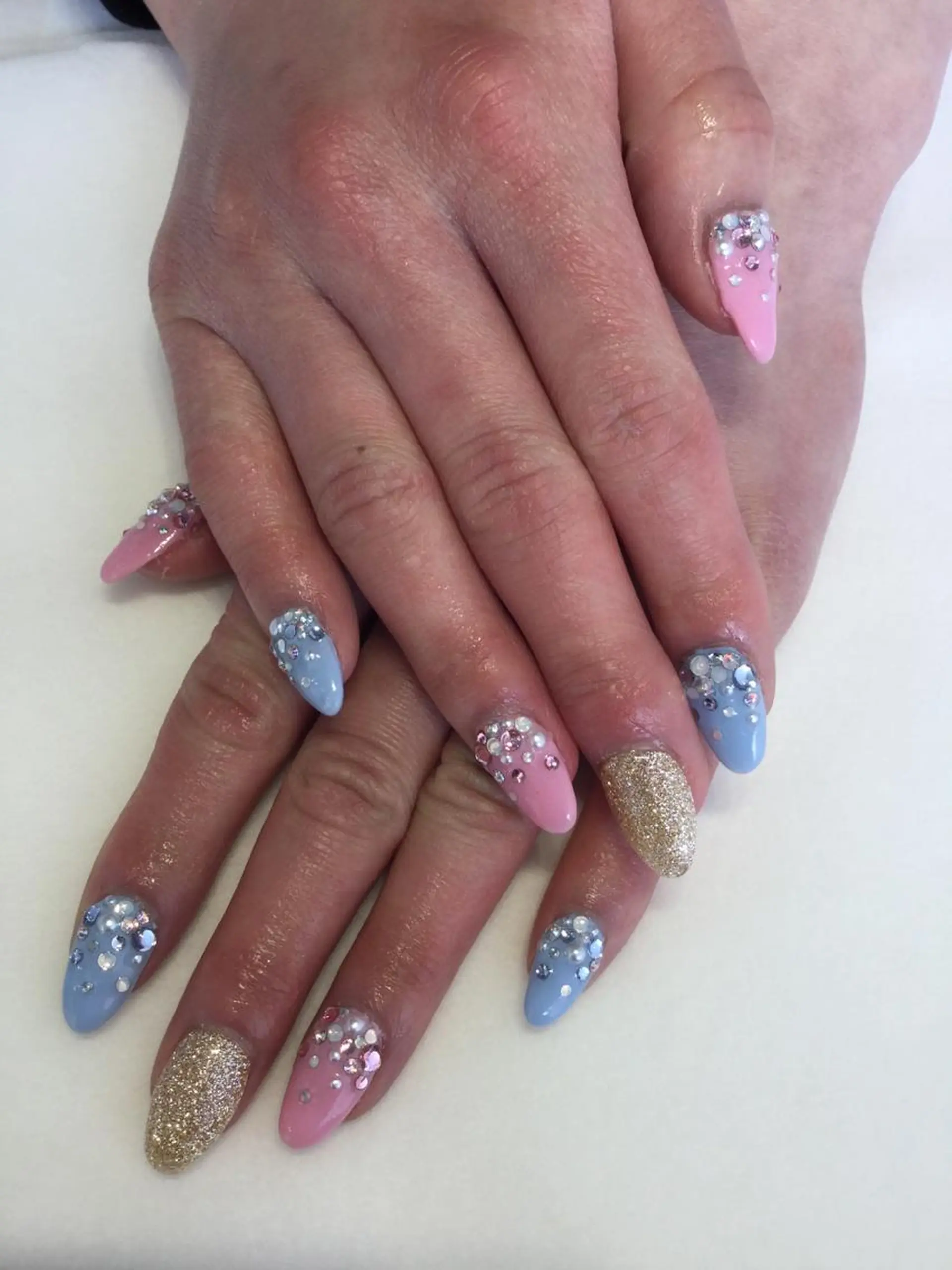 ネイル ハンドネイル 💎🐰 saki. m 🐰💎のネイルデザイン