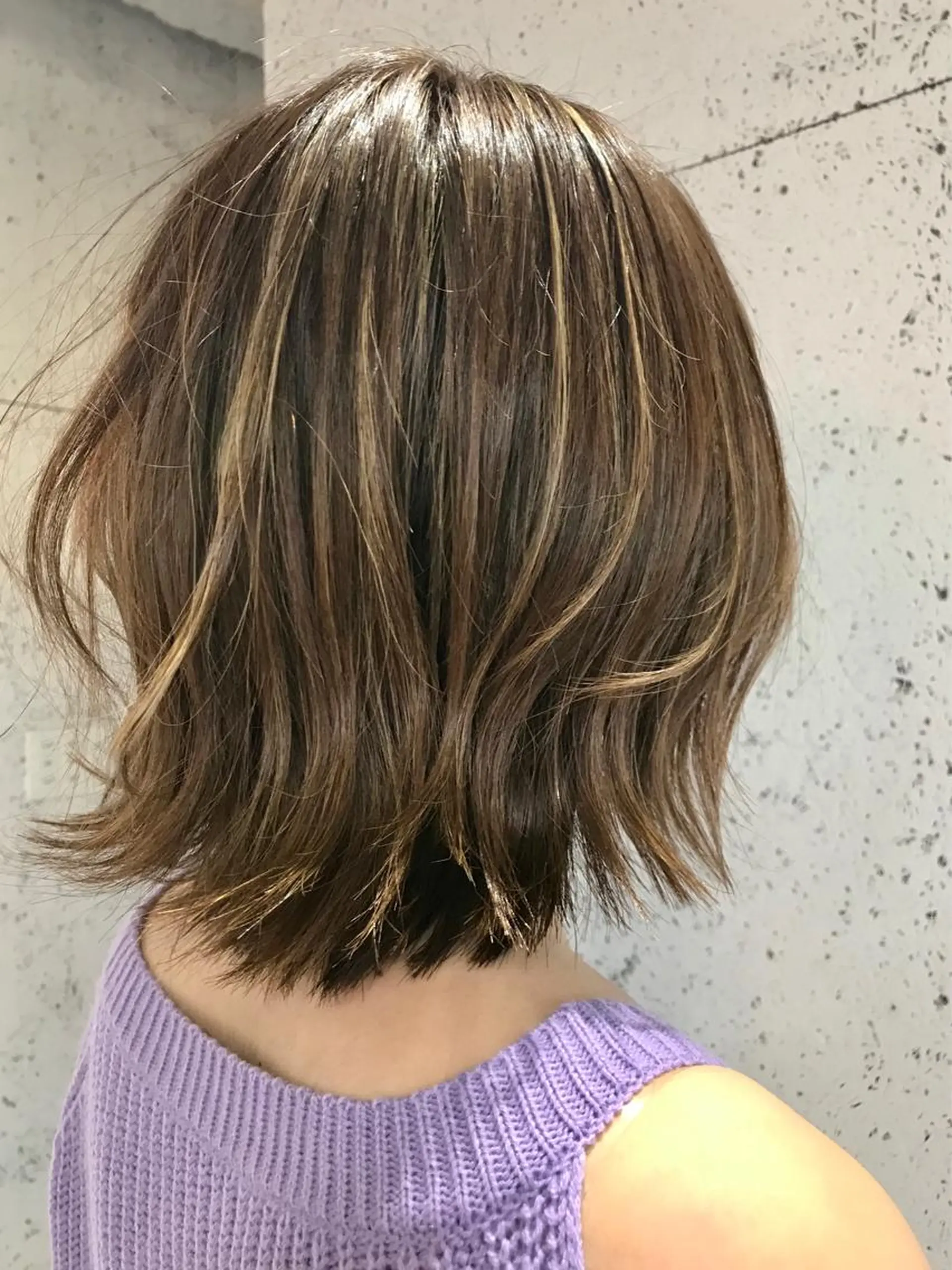 ミディアム カラー KOOKI スティードトーキョーのヘアスタイル