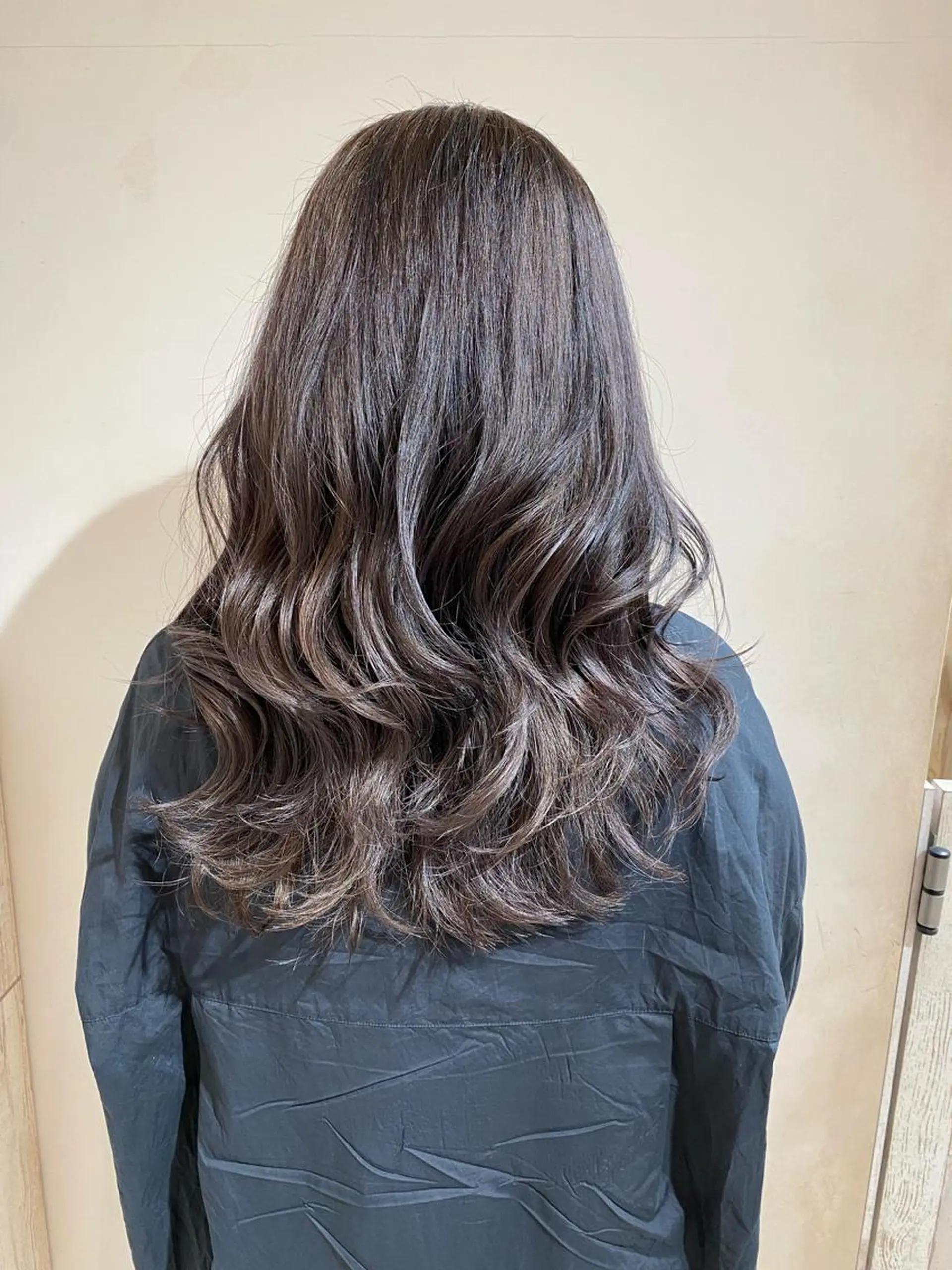 ロング カラー カット ヘアカラー トリートメント 顔まわりカット🌟 くびれヘア/寺門遥輝のヘアスタイル