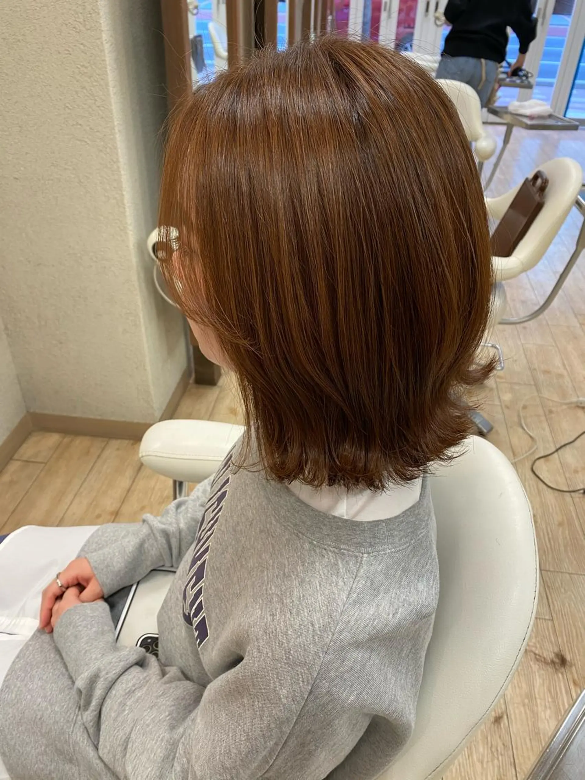 セミロング カラー NATSUKI💟 EARTH二俣川のヘアスタイル