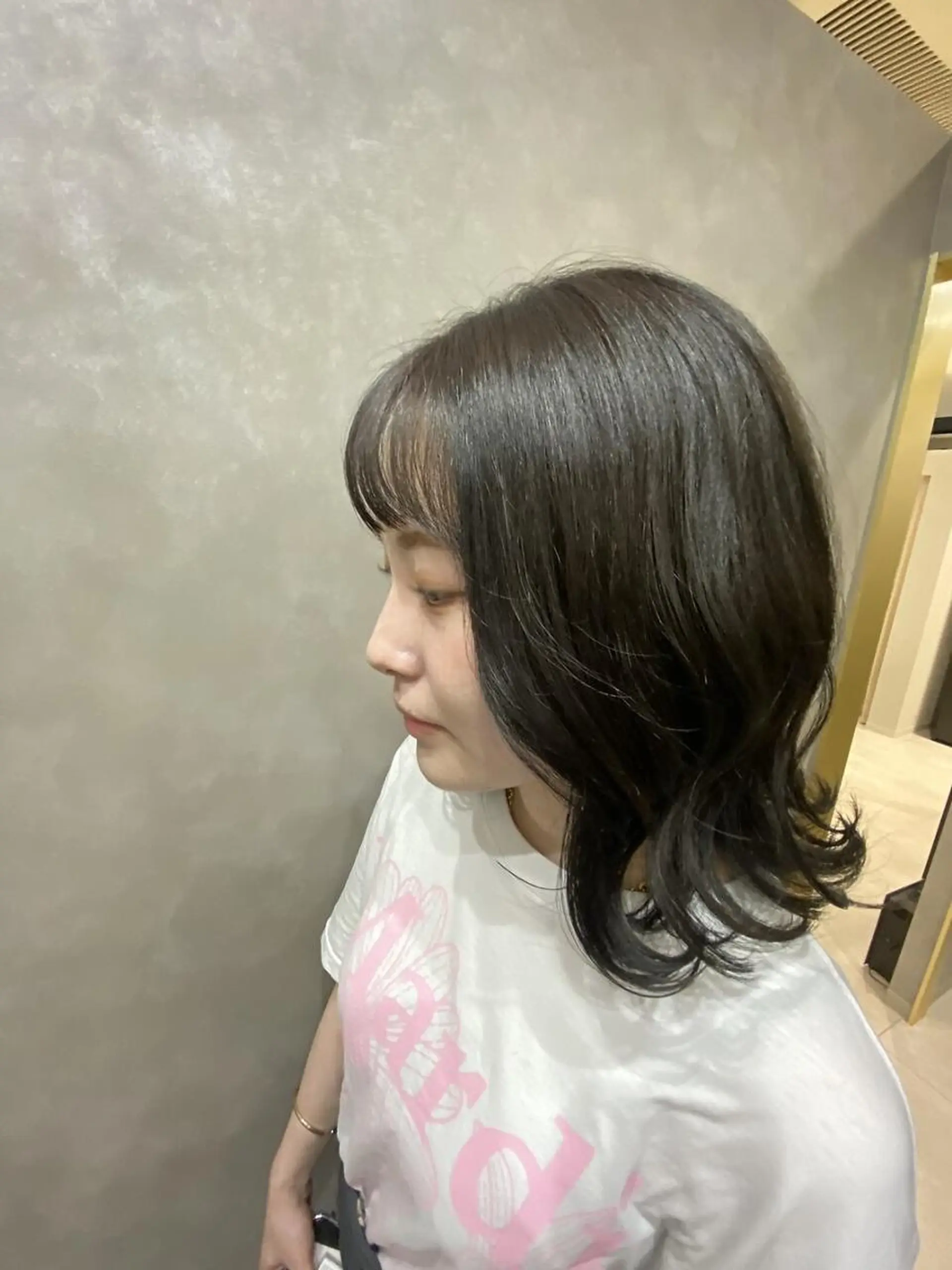 ミディアム カラー ベージュカラー ブリーチ ブラウンカラー ケアブリーチ 透明感カラー カット トリートメント 🌜ROW町田 🌛 公式のヘアスタイル