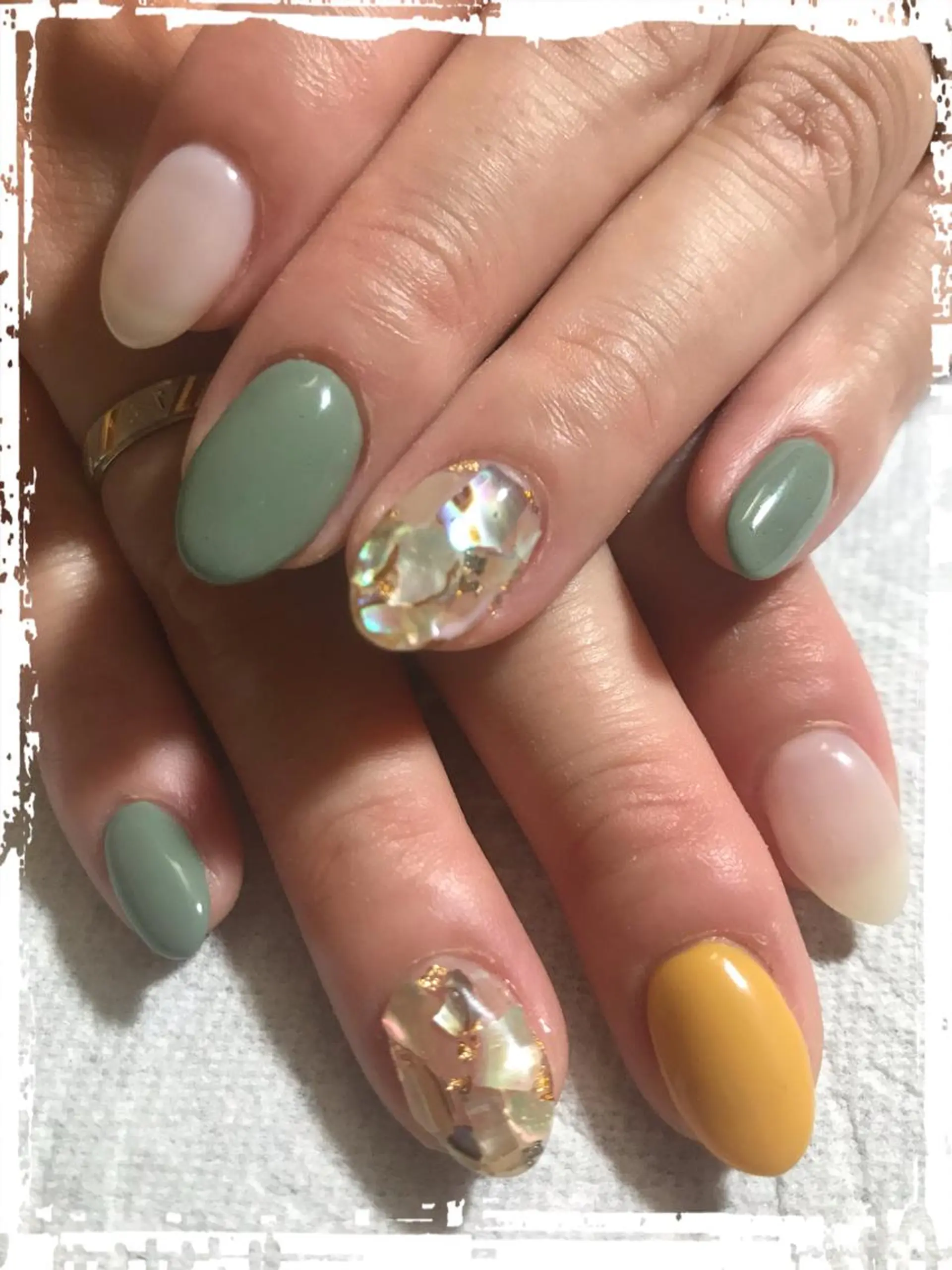 ネイル 寺山 千鶴のネイルデザイン