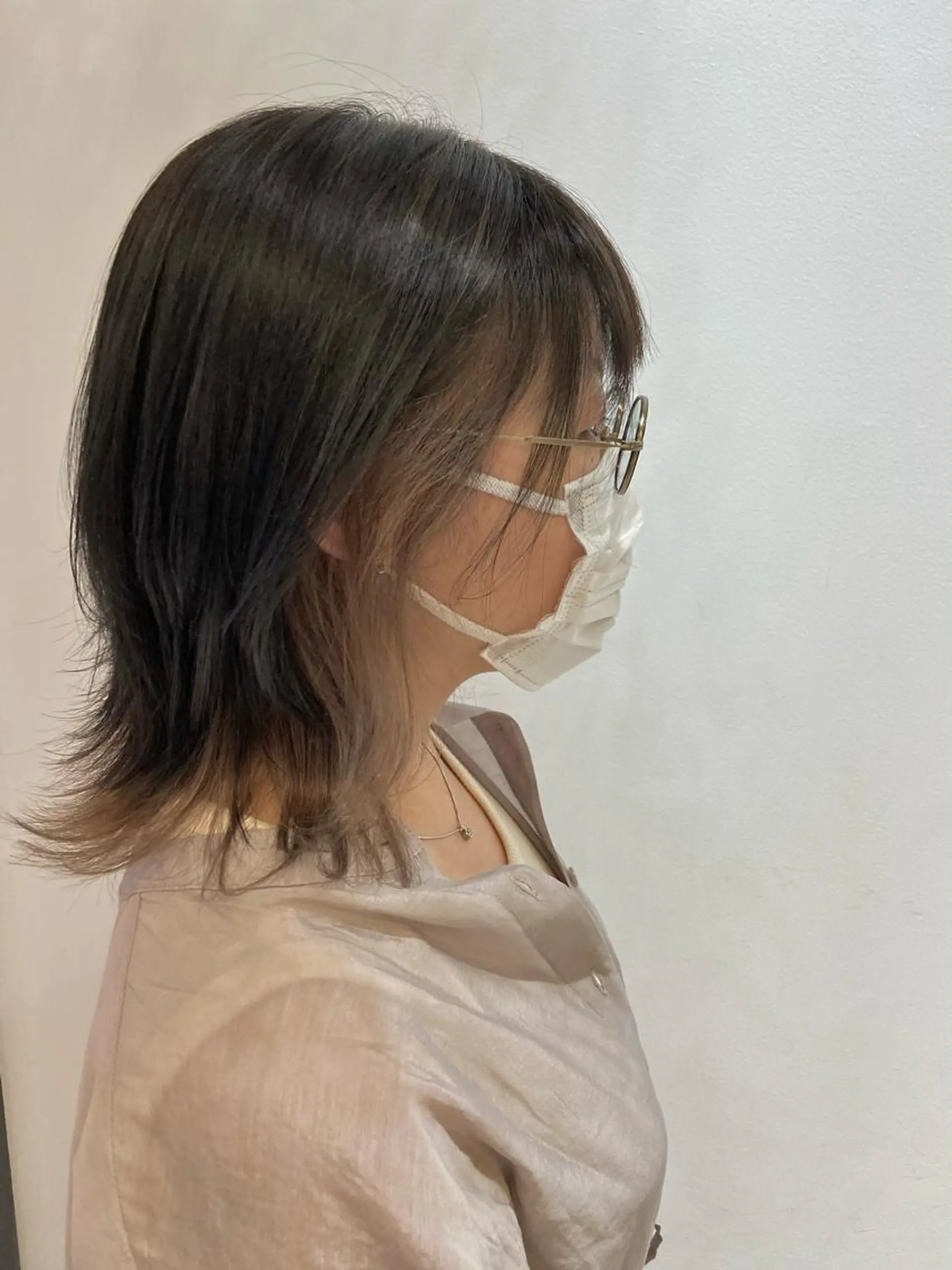 ミディアム カラー ヘアカラー 🐺ウルフ/レイヤー 似合わせ‎🤍沙羅のヘアスタイル