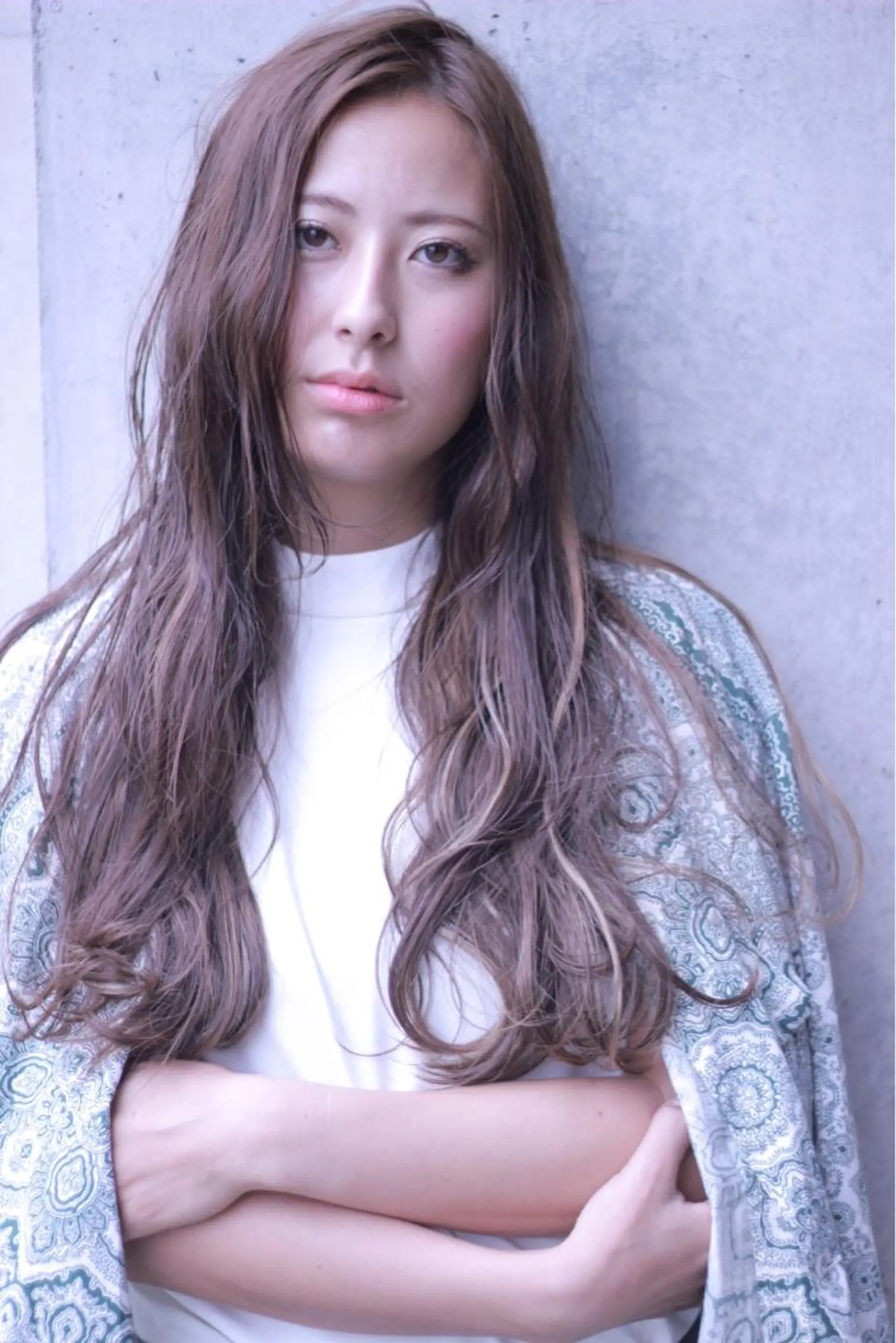 ロング カラー 及川 光のヘアスタイル