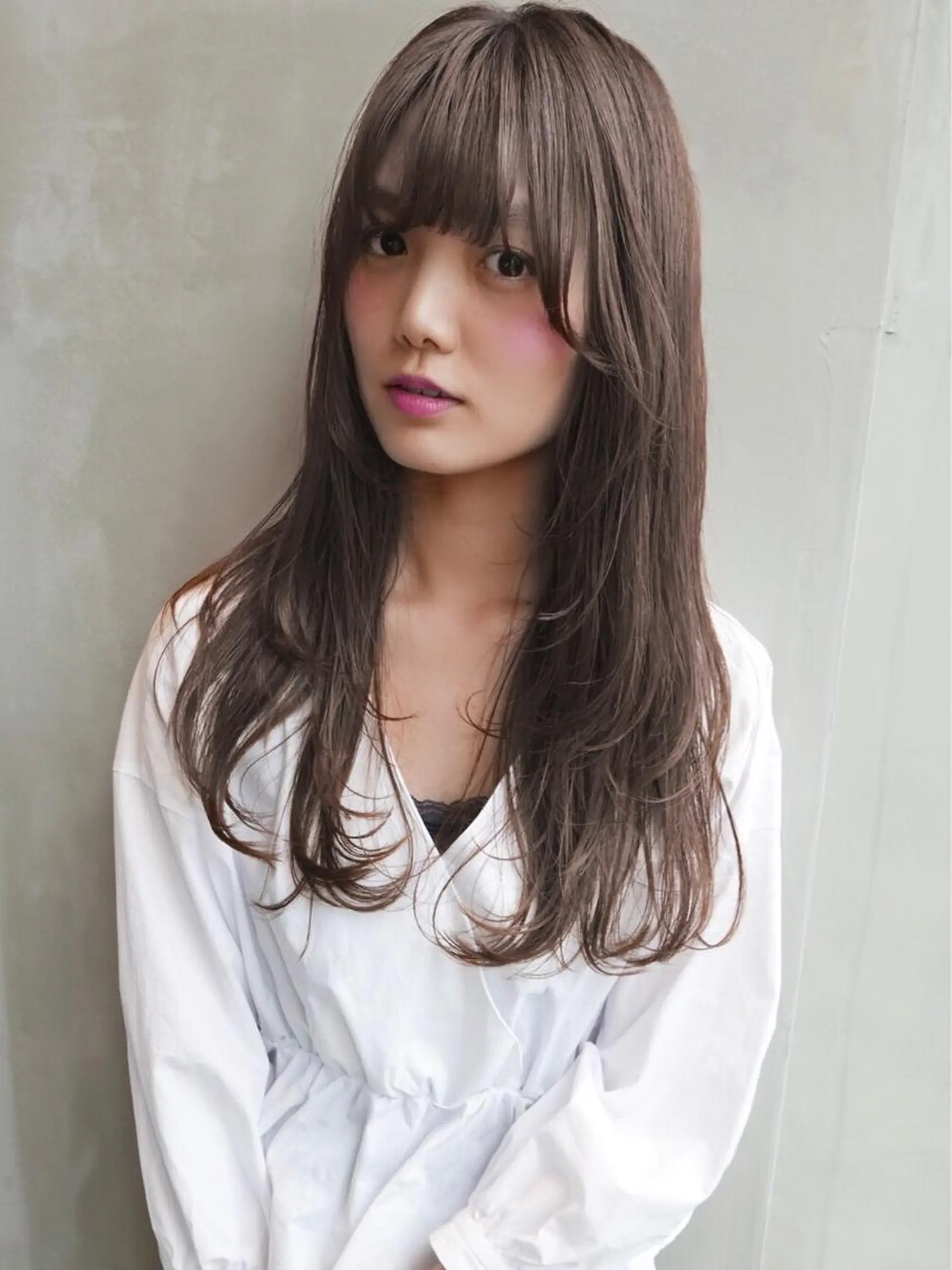 セミロング カラー レイヤー べージュ 白石研太のヘアスタイル