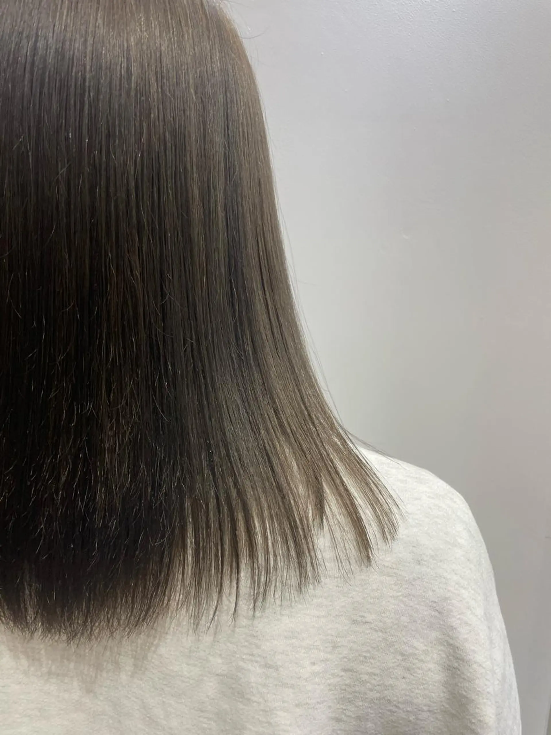 ミディアム カラー ブリーチ 透明感カラー グレージュ ブリーチなしカラー カット ヘアカラー トリートメント 湯田実津希🤎 ﾐﾙｸﾃｨ専門のヘアスタイル