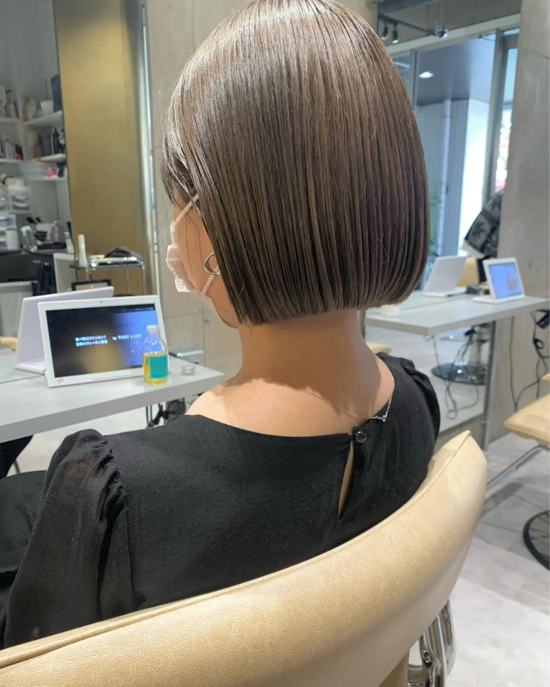 ショート カラー ベージュカラー ボブ iLi所属・iLi 《イリ》のヘアスタイル