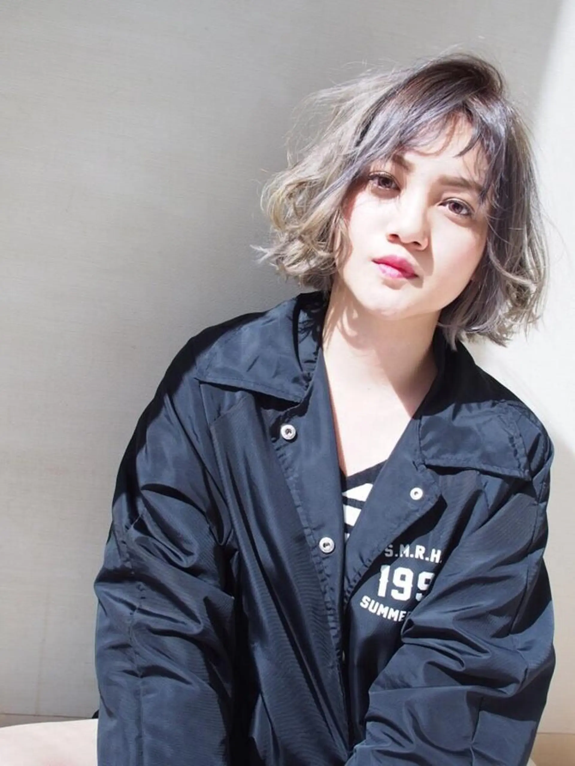 小顔レイヤー/ ベージュ🤍Rieのヘアスタイル