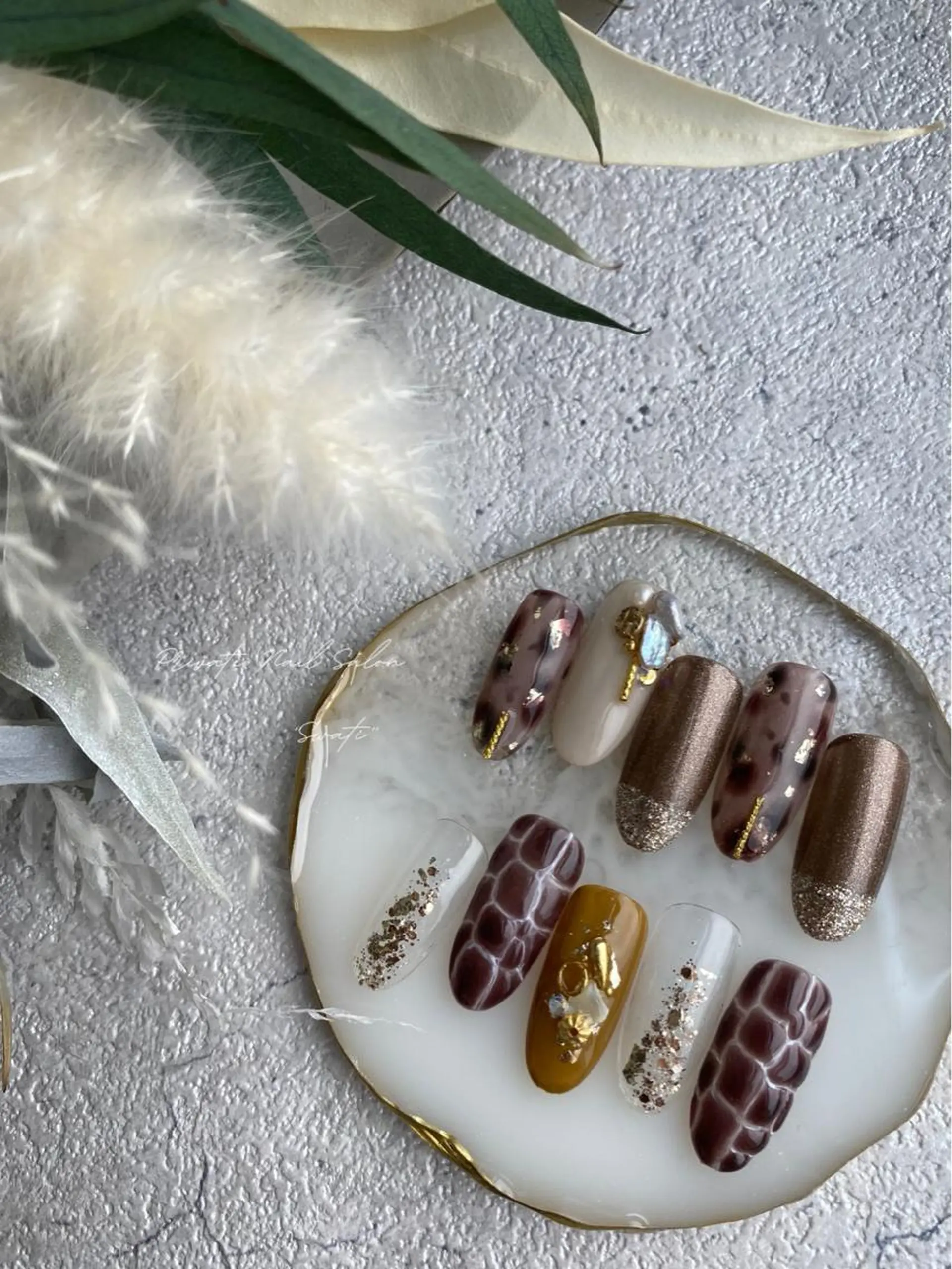 ネイル アニマル柄 ニュアンスネイル yuko （ネイリスト）のネイルデザイン