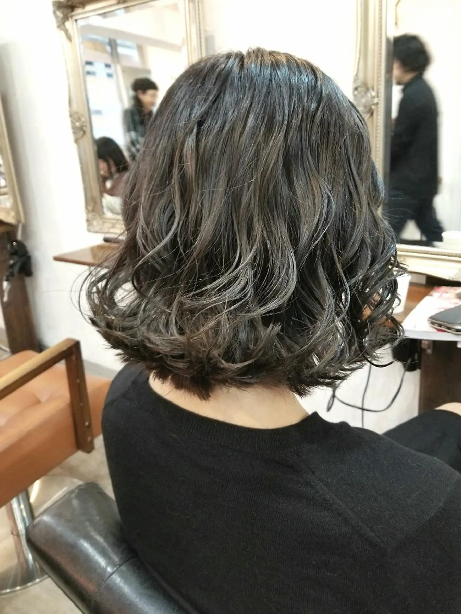 ミディアム カラー ヘアカラー bathair 持田侑祐のヘアスタイル