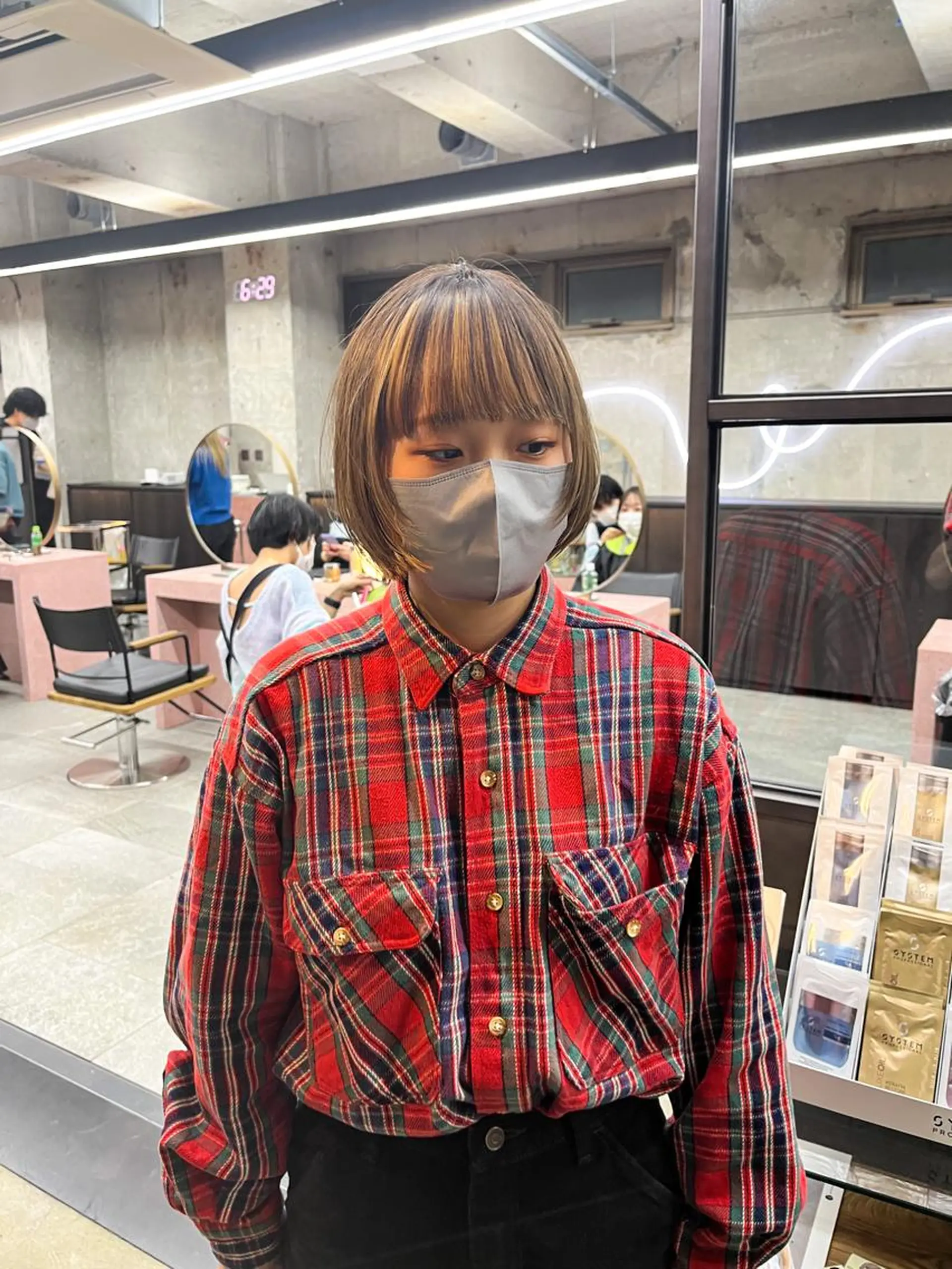 ミディアム 中江 友哉のヘアスタイル