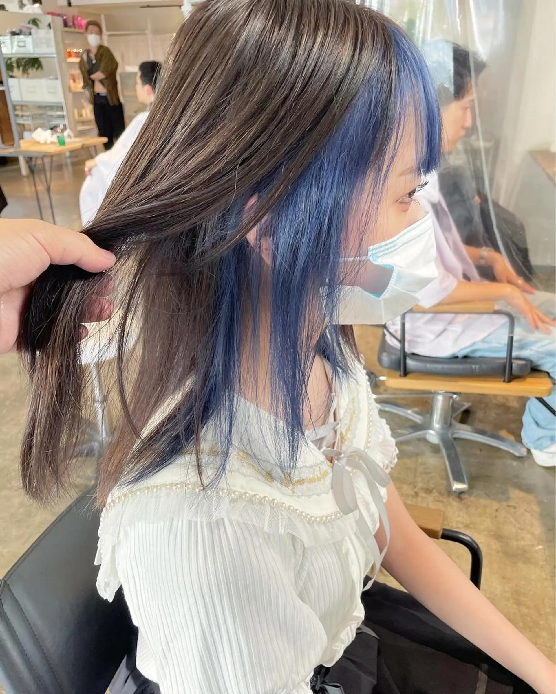 ミディアム カラー ヘアカラー トリートメント ハイトーン/レイヤー /ケアブリーチ石川治のヘアスタイル