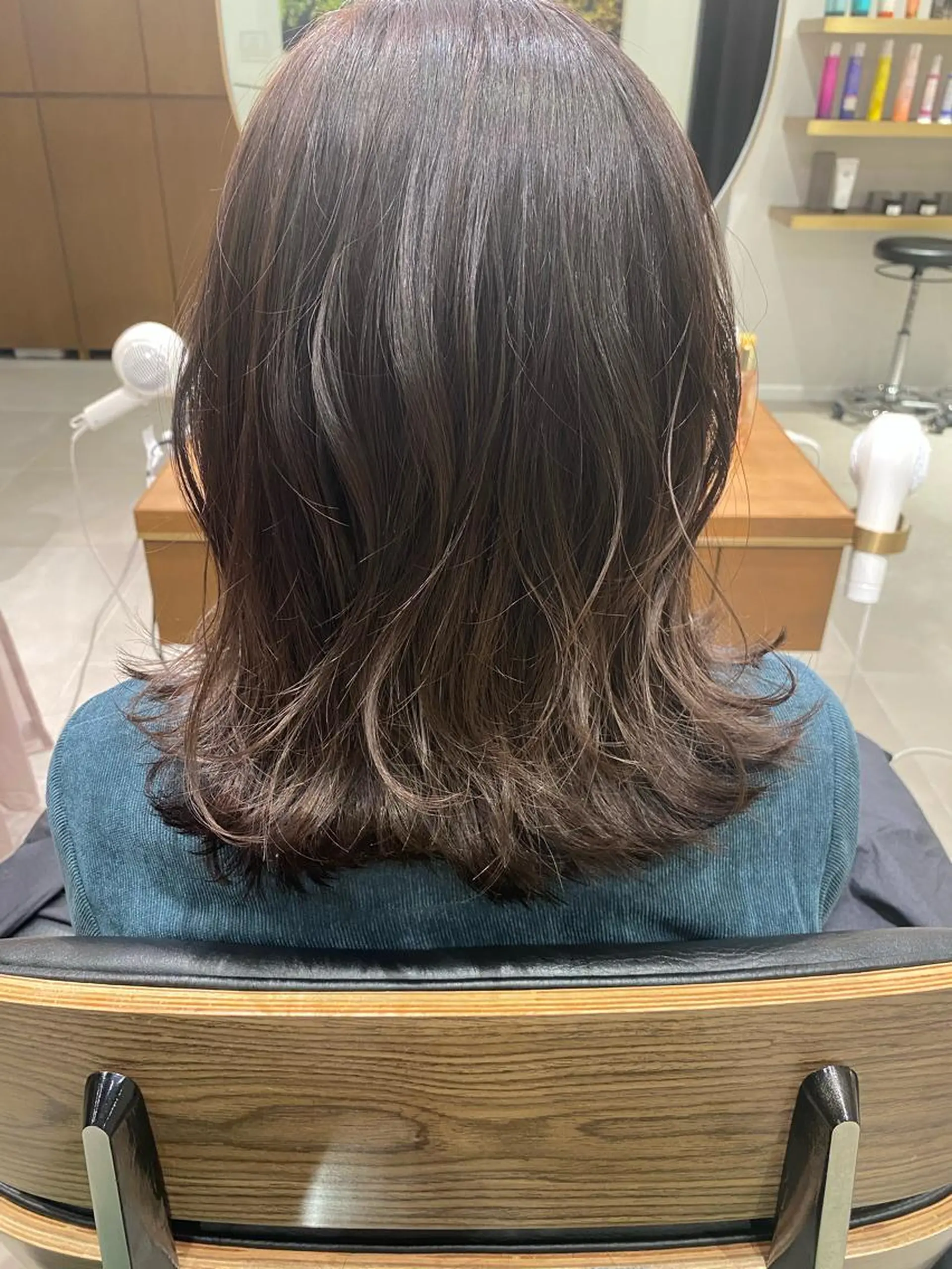 ミディアム ボブ 外ハネヘア カット ヘアカラー 髪質改善/縮毛矯正 /メンズパーマ川田のヘアスタイル