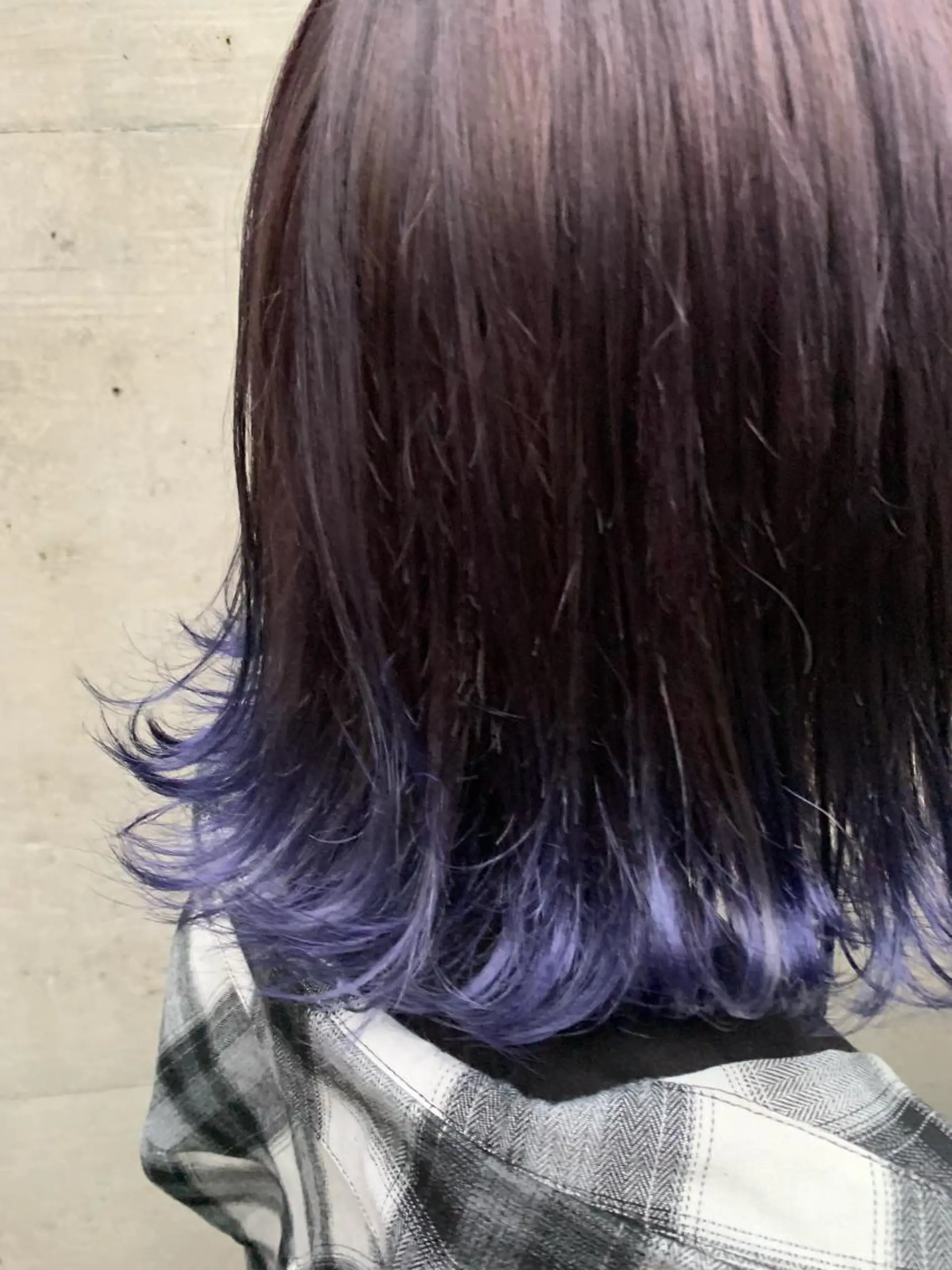 ミディアム カラー 切りっぱなしボブ パープルカラー ボブ 色落ちまでキレイに！ ！女性サロンのヘアスタイル