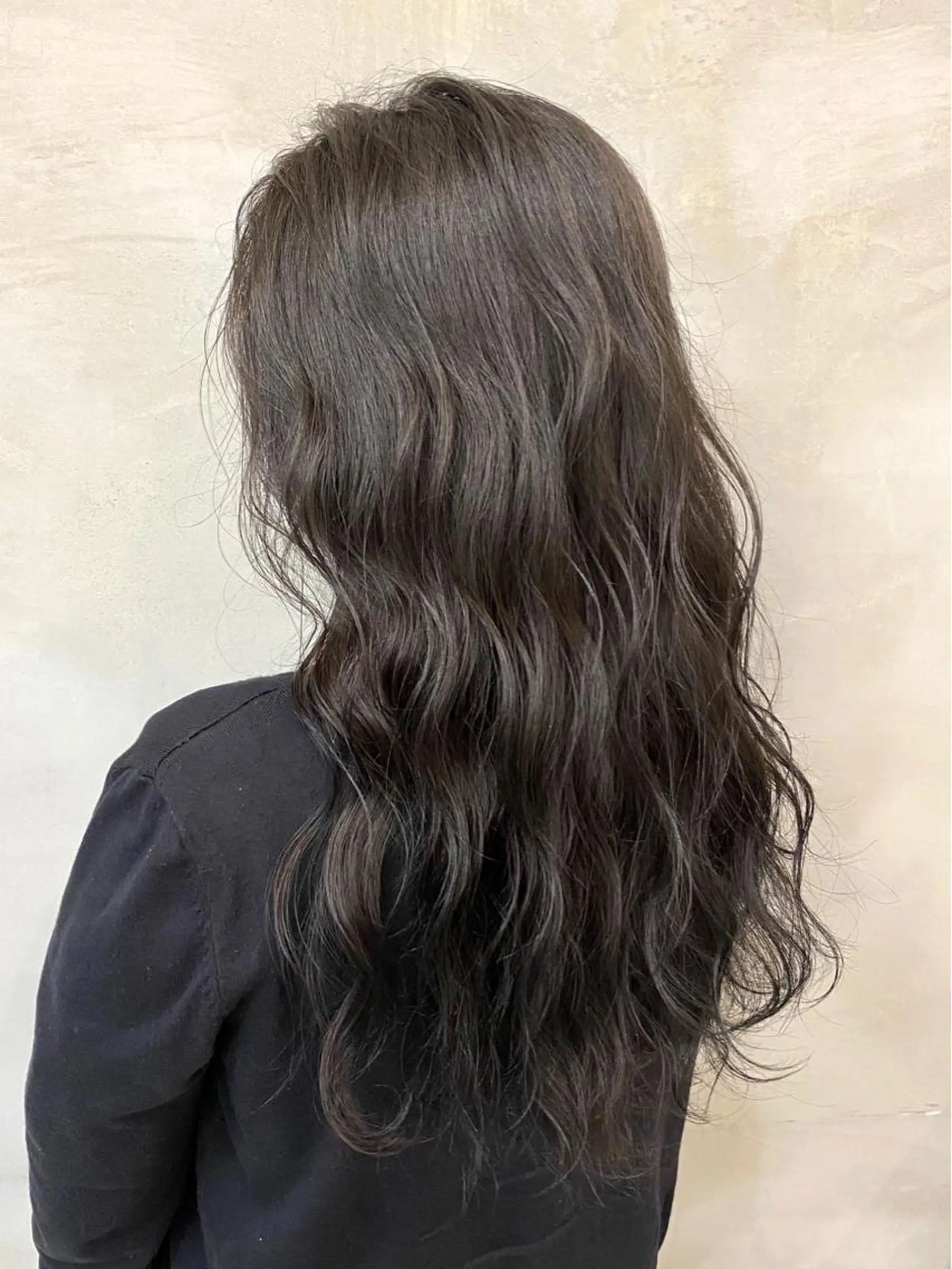 ロング アッシュ アッシュグレー ヘアカラー トリートメント 🫧透明感カラー🫧 OIKAWAのヘアスタイル